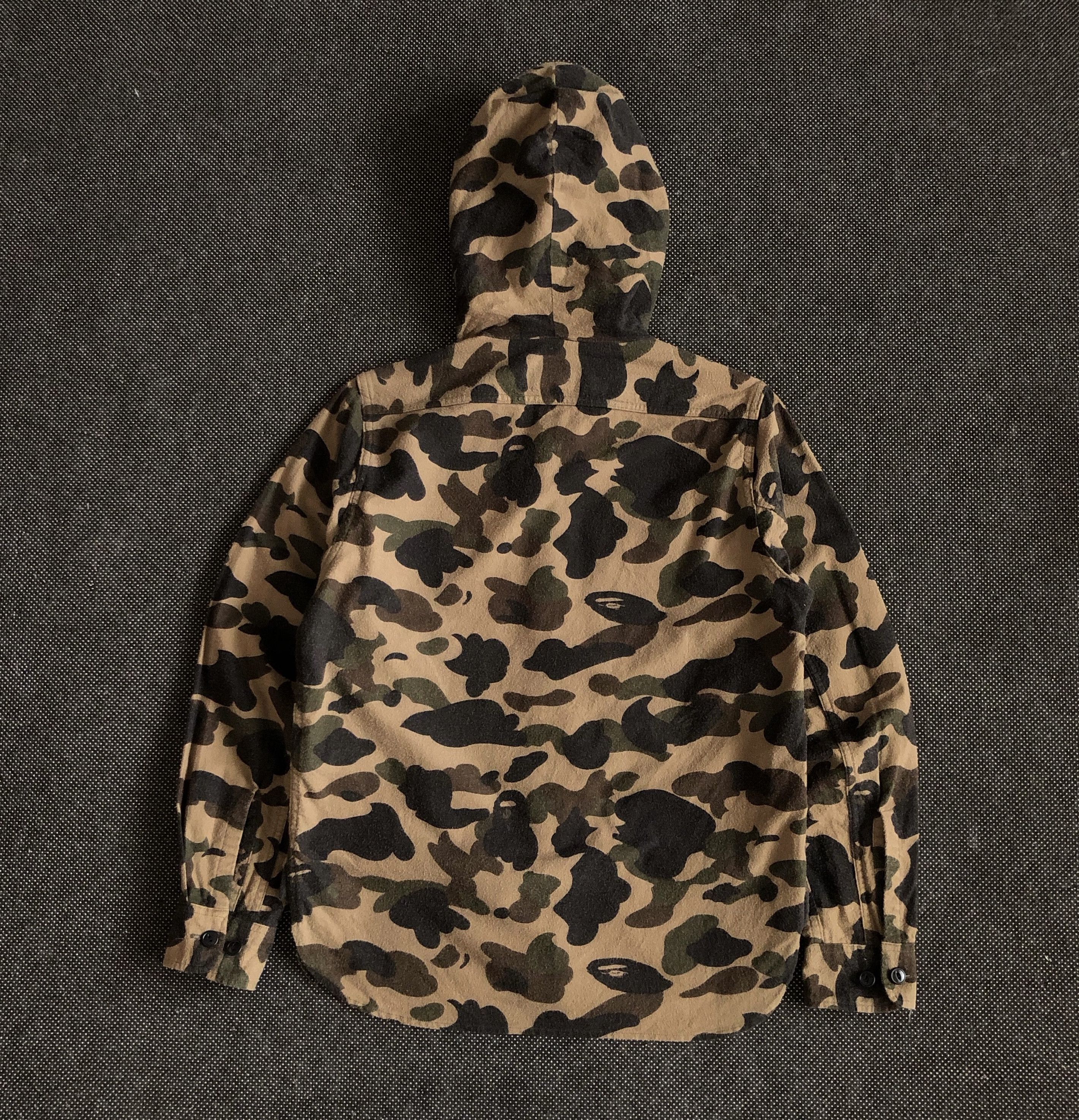 Bape 1ST CAMO SHIRT HOODIE Size US S / EU 44-46 / 1 - 3 Thumbnail