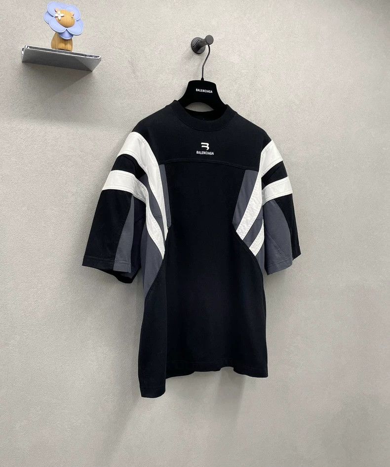 Balenciaga Balenciaga Spliced black short sleeves Size US M / EU 48-50 / 2 - 3 Thumbnail