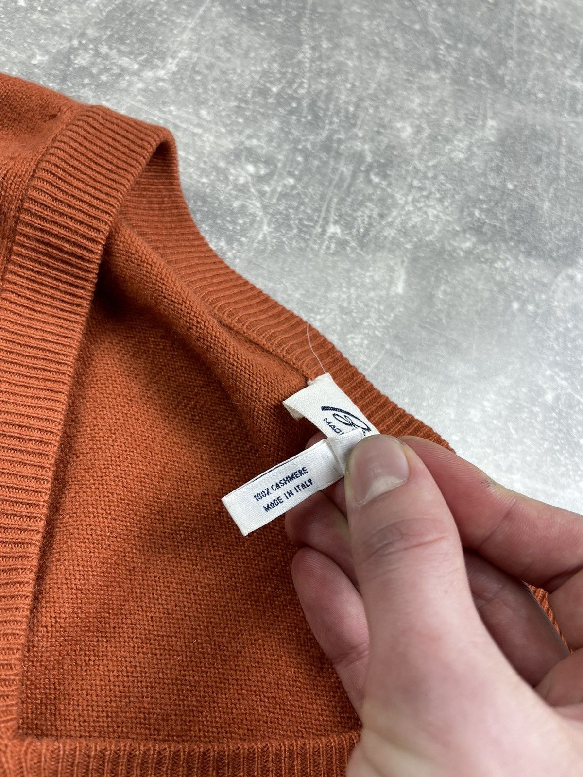 Brioni Brioni 100%Cashmere Luxury V-Neck Knit Orange Sweater Brown Size US L / EU 52-54 / 3 - 11 Thumbnail