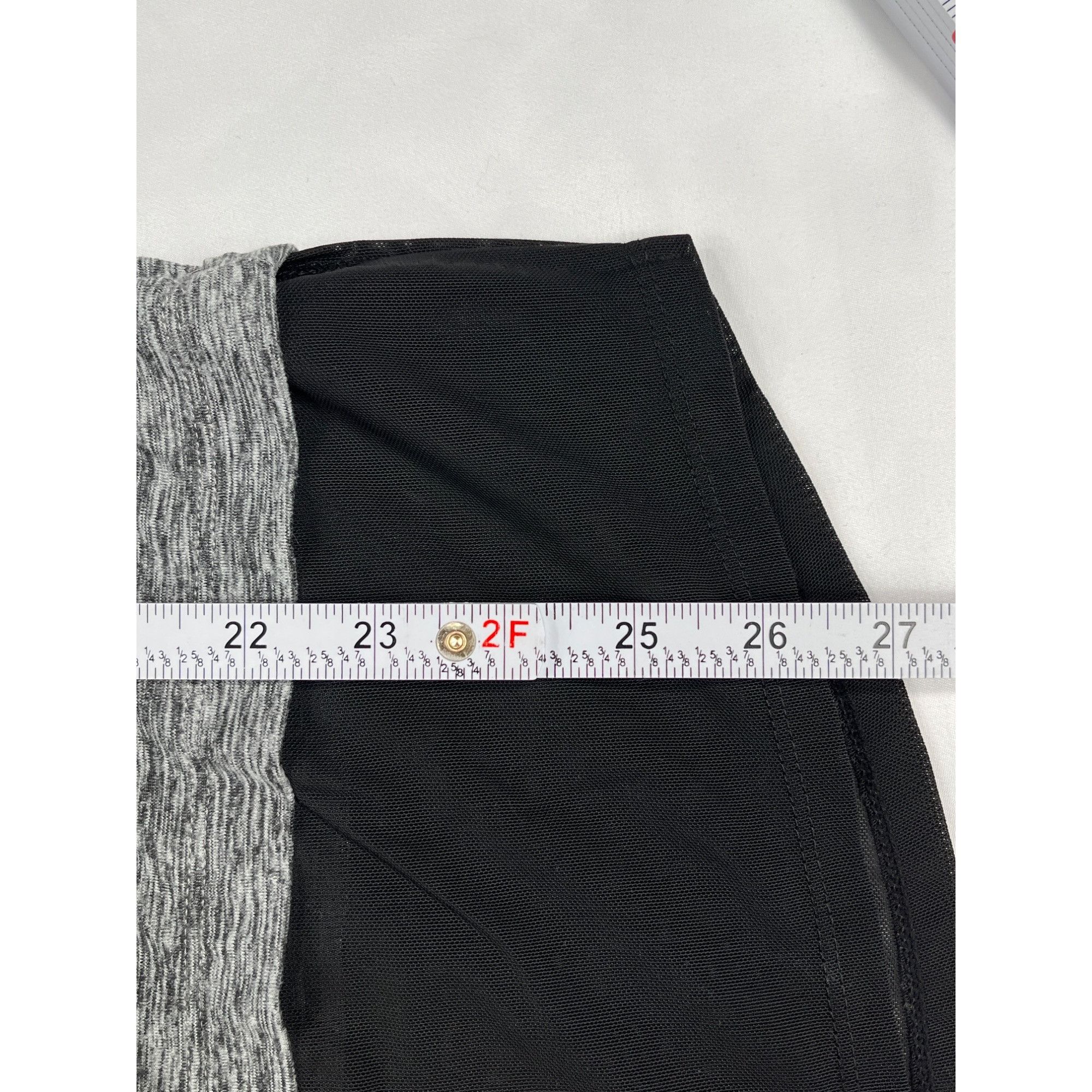 Other Danskin SKU 7683 Womens Heathered Gray Long Sleeve Top Size Size S / US 4 / IT 40 - 6 Thumbnail