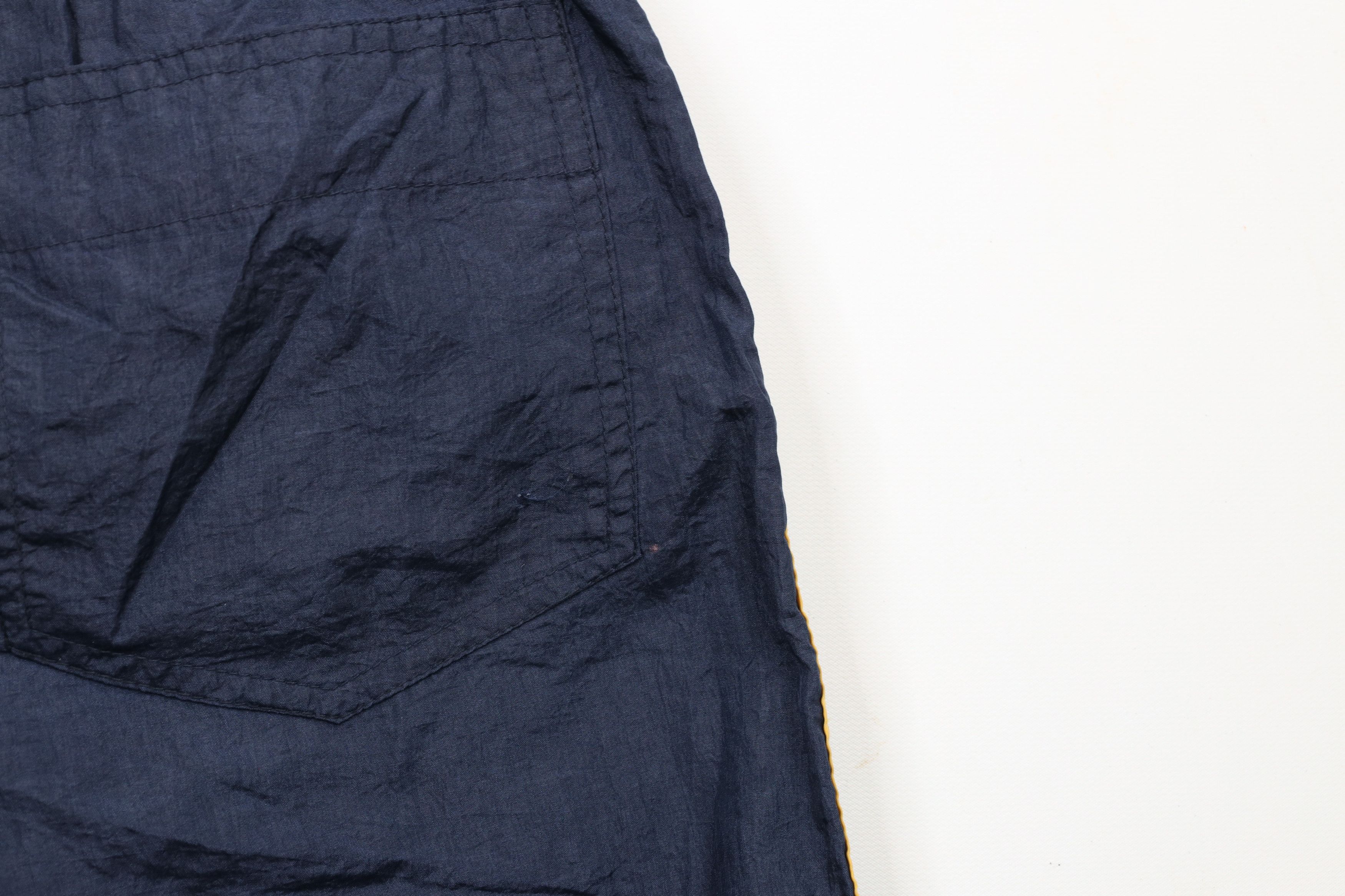 Reebok × Vintage Vintage 90s Reebok Out Striped Lined Above Knee Shorts Nylon Size US 32 / EU 48 - 11 Thumbnail