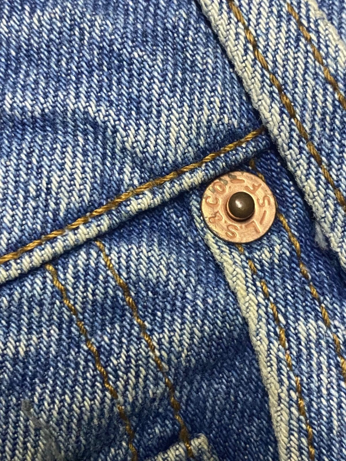 Levi's Vintage Clothing Vintage Levis 606 Light Wash Distressed Tapered Leg Size US 29 - 10 Thumbnail