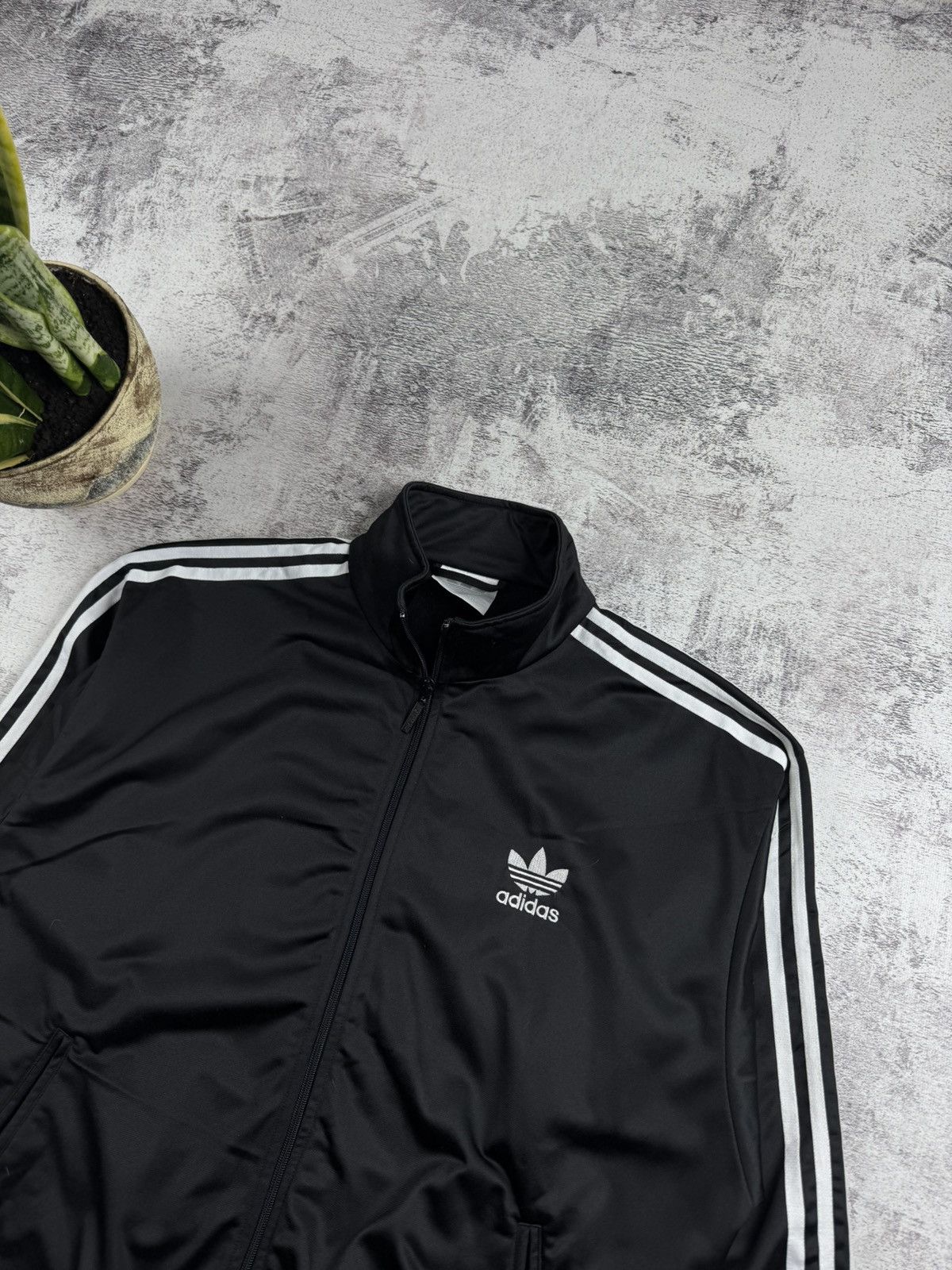 Adidas Vintage Adidas Original Y2K Retro Black Logo Track Activewear Zip Light Jacket Size US M / EU 48-50 / 2 - 6 Thumbnail