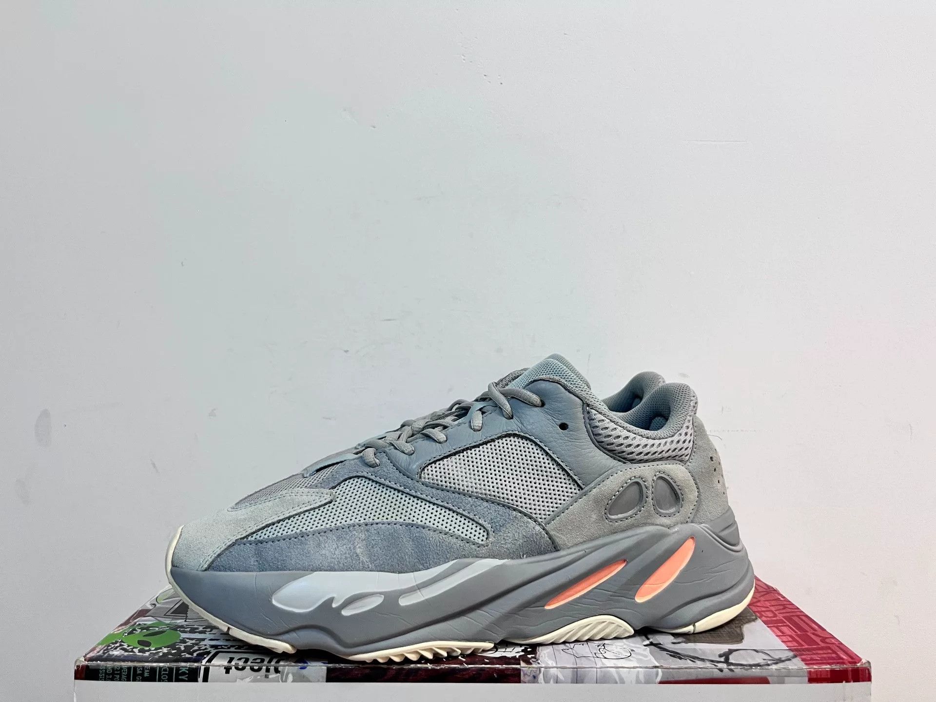 Adidas Adidas YEEZY700 White Lowtop Sneakers 12 Men Size US 12 / EU 45 - 1 Thumbnail