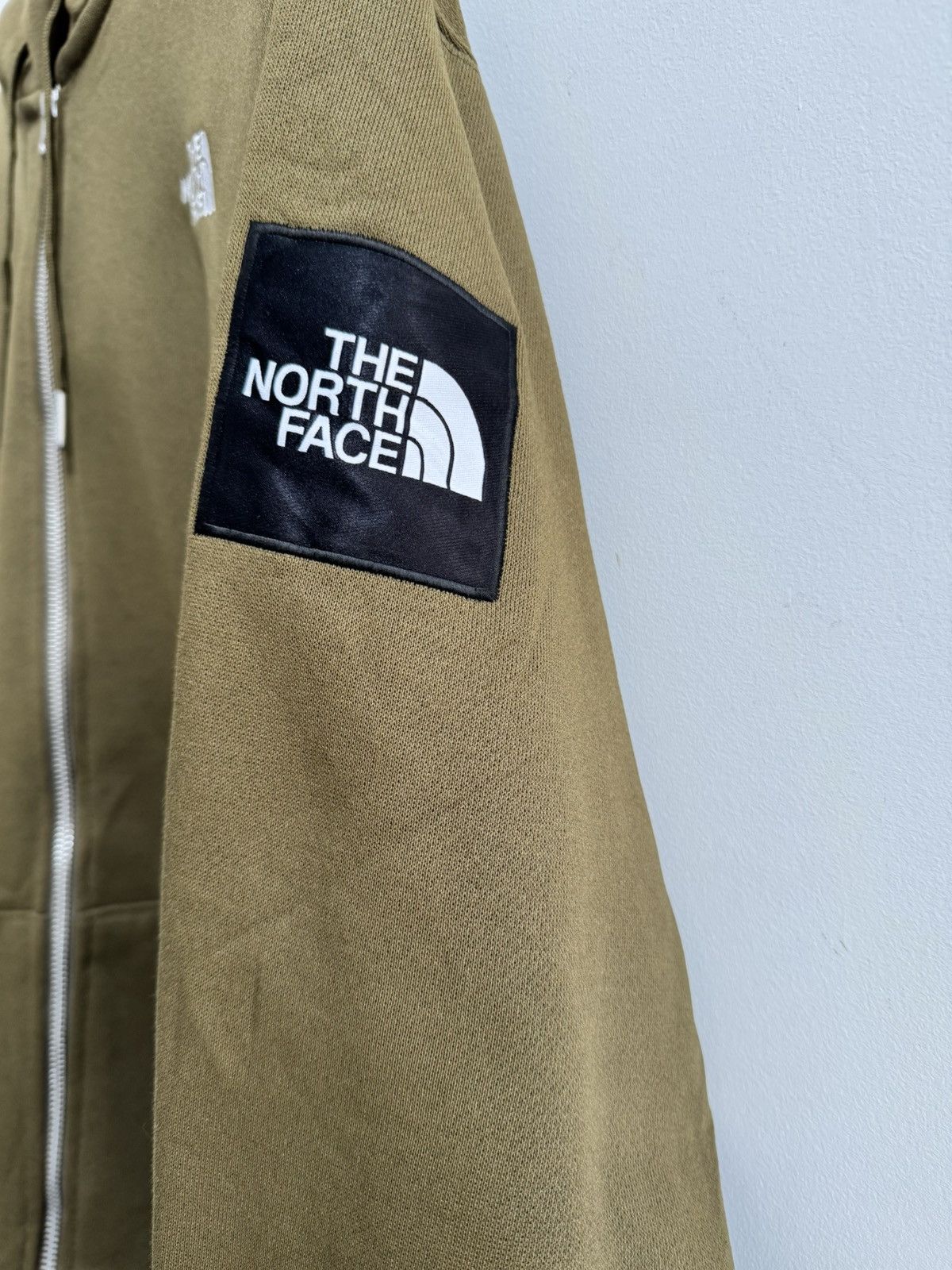 The North Face The North Face Men's Square Logo Hoodie Sweatshirt Size US L / EU 52-54 / 3 - 9 Thumbnail