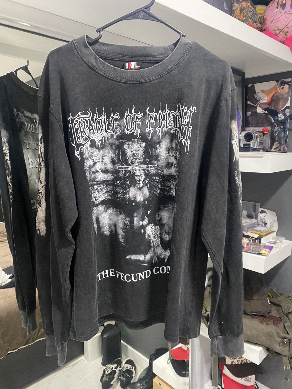 image of Rare Vintage Cradle Of Filth The Fecund Black Metal Band Tee, Men's (Size XL)