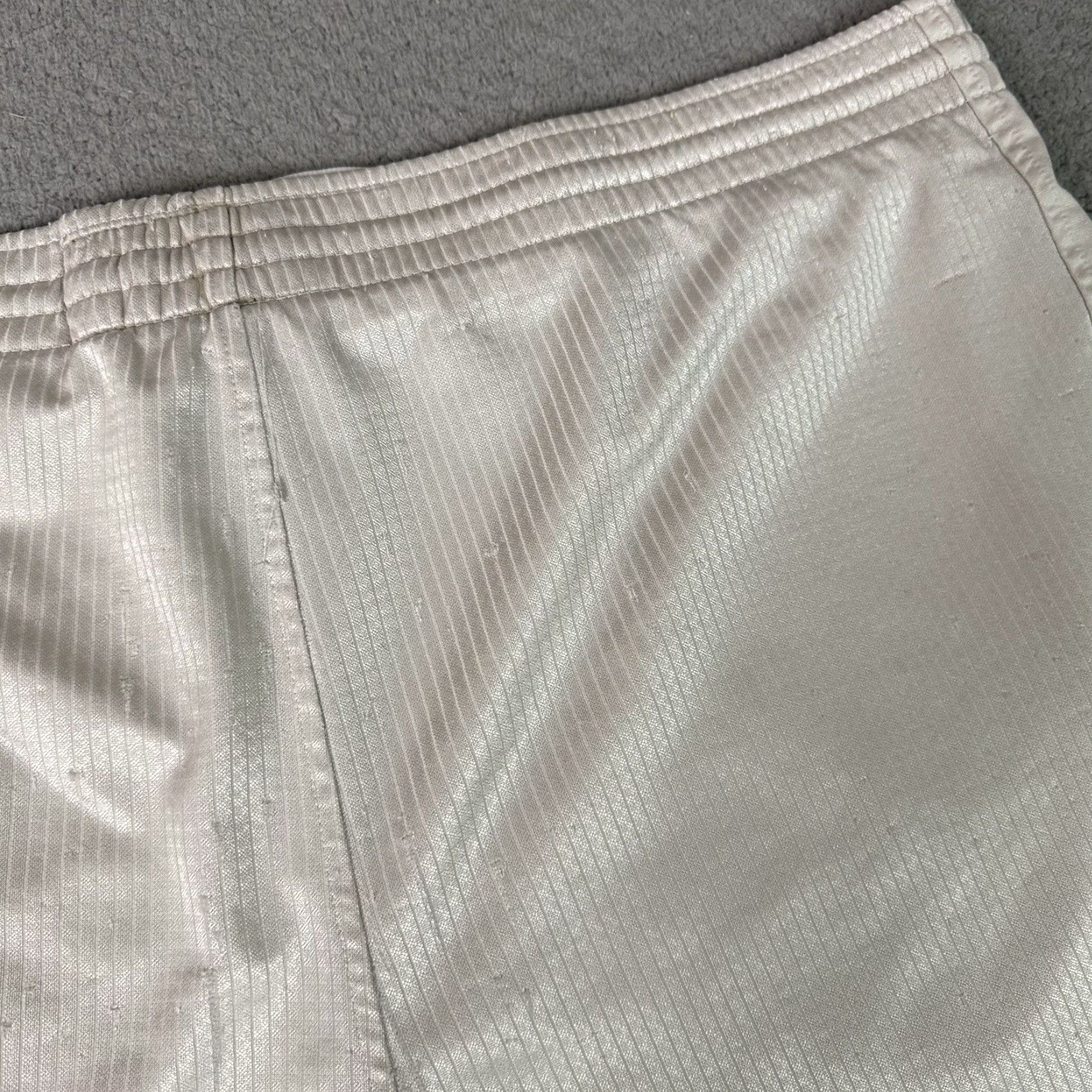 Nike Nike Basketball Shorts Mens Large White Baggy Shiny Silky Glanz Dazzle Y2K Retro Size US 33 - 4 Thumbnail