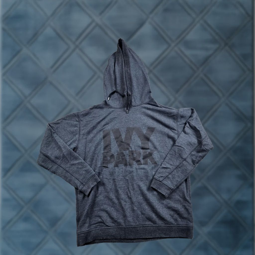 Ivy Park IVY PARK Hoodie Womens S Gray Logo Pullover Knit Sweatshirt Graphic Size S / US 4 / IT 40 - 1 Thumbnail