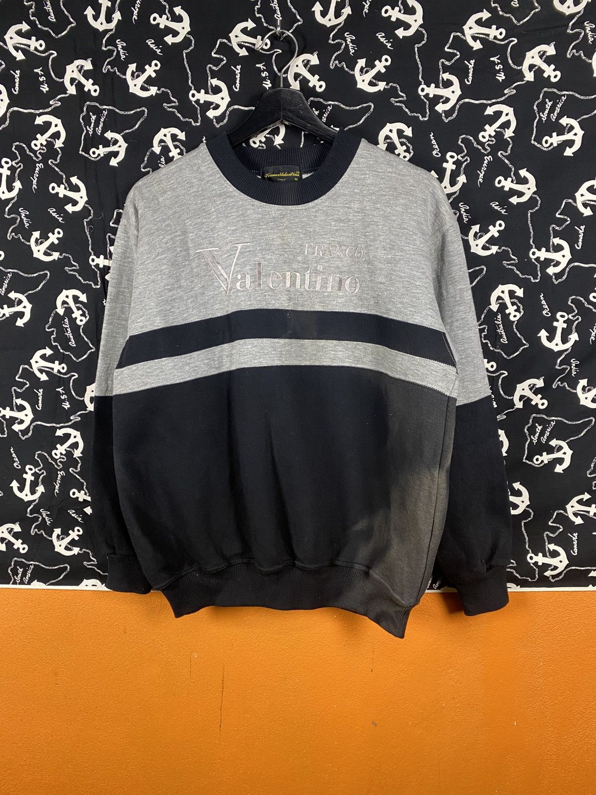 Japanese Brand Vintage Franco Valentino Italy Two-Tone Crewneck Sweatshirt Size US M / EU 48-50 / 2 - 3 Thumbnail