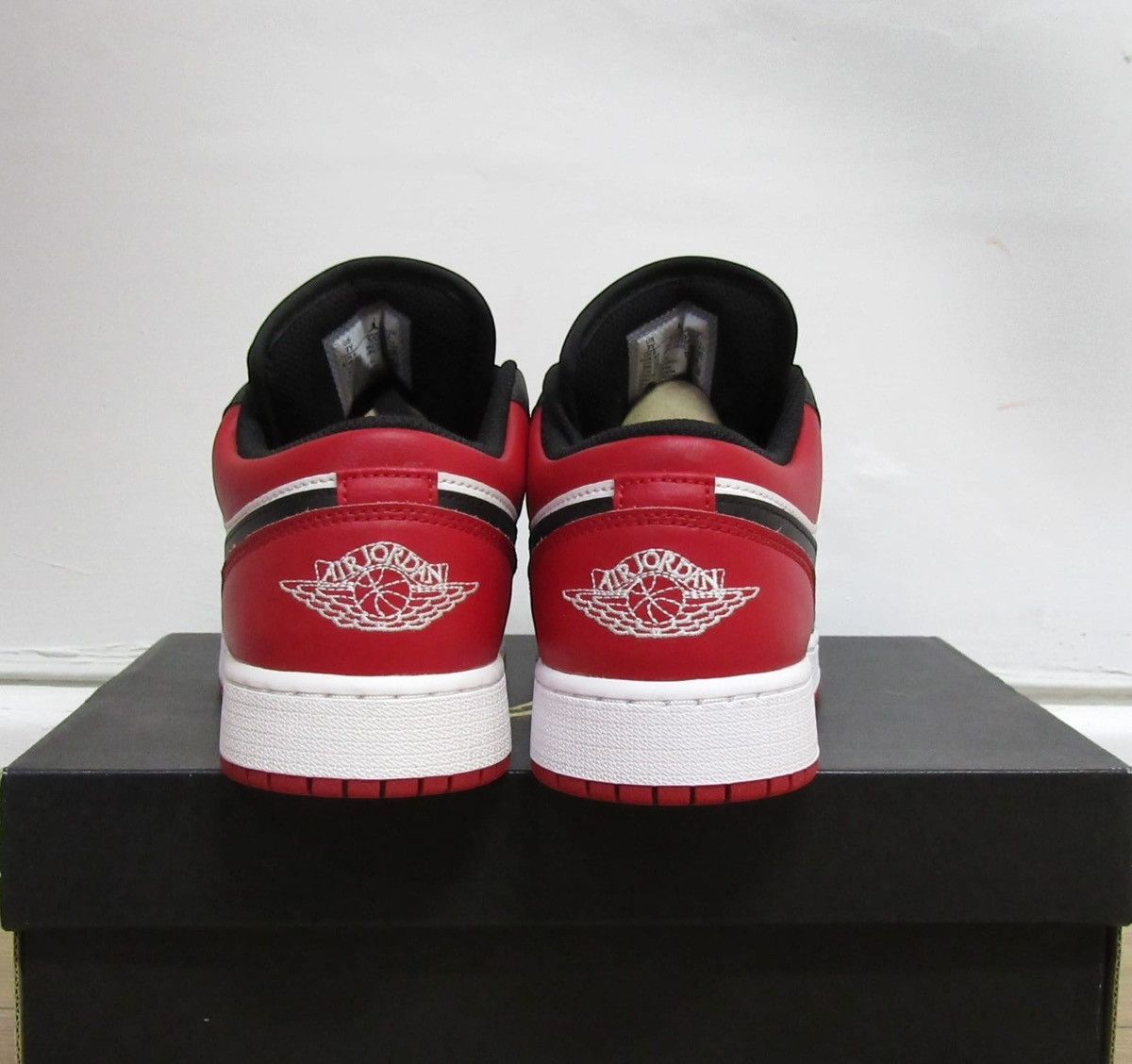Jordan Brand Air Jordan 1 Low GS Bred Toe size EU 40-US 7Y Size US 7 / IT 37 - 6 Thumbnail