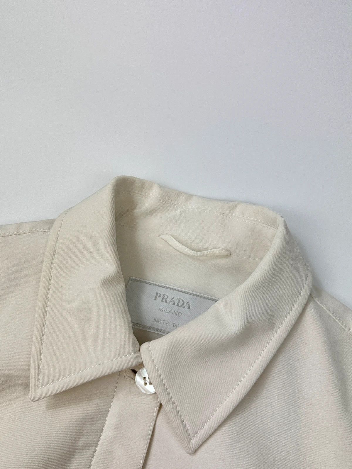 Prada Prada Milano SS1998 White Vest Top Sleeveless Jacket Size M / US 6-8 / IT 42-44 - 4 Thumbnail