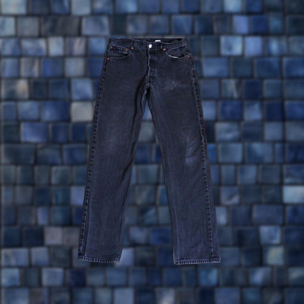 Levi's VTG Levi's 501 Jeans Denim 32x33 Black Faded Button Fly Mens 90s Grunge Straight Pants 501 Series Size US 32 / EU 48 - 1 Thumbnail