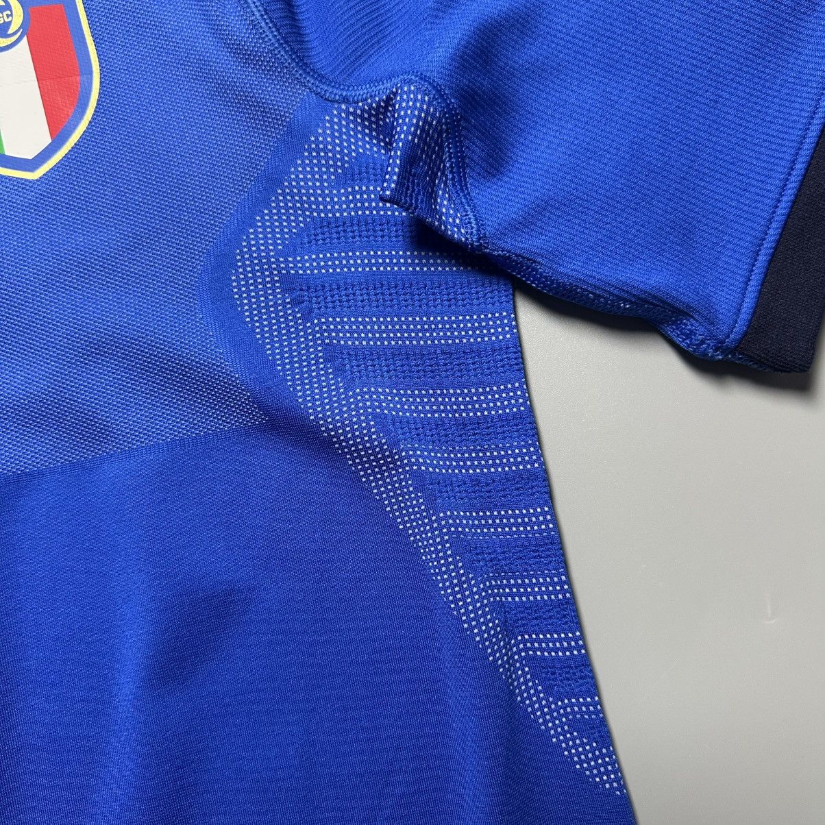 Puma ITALY PUMA 2018 WORLD CUP PLAYER ISSUE GK JERSEY #1 BUFFON Size US XL / EU 56 / 4 - 8 Thumbnail