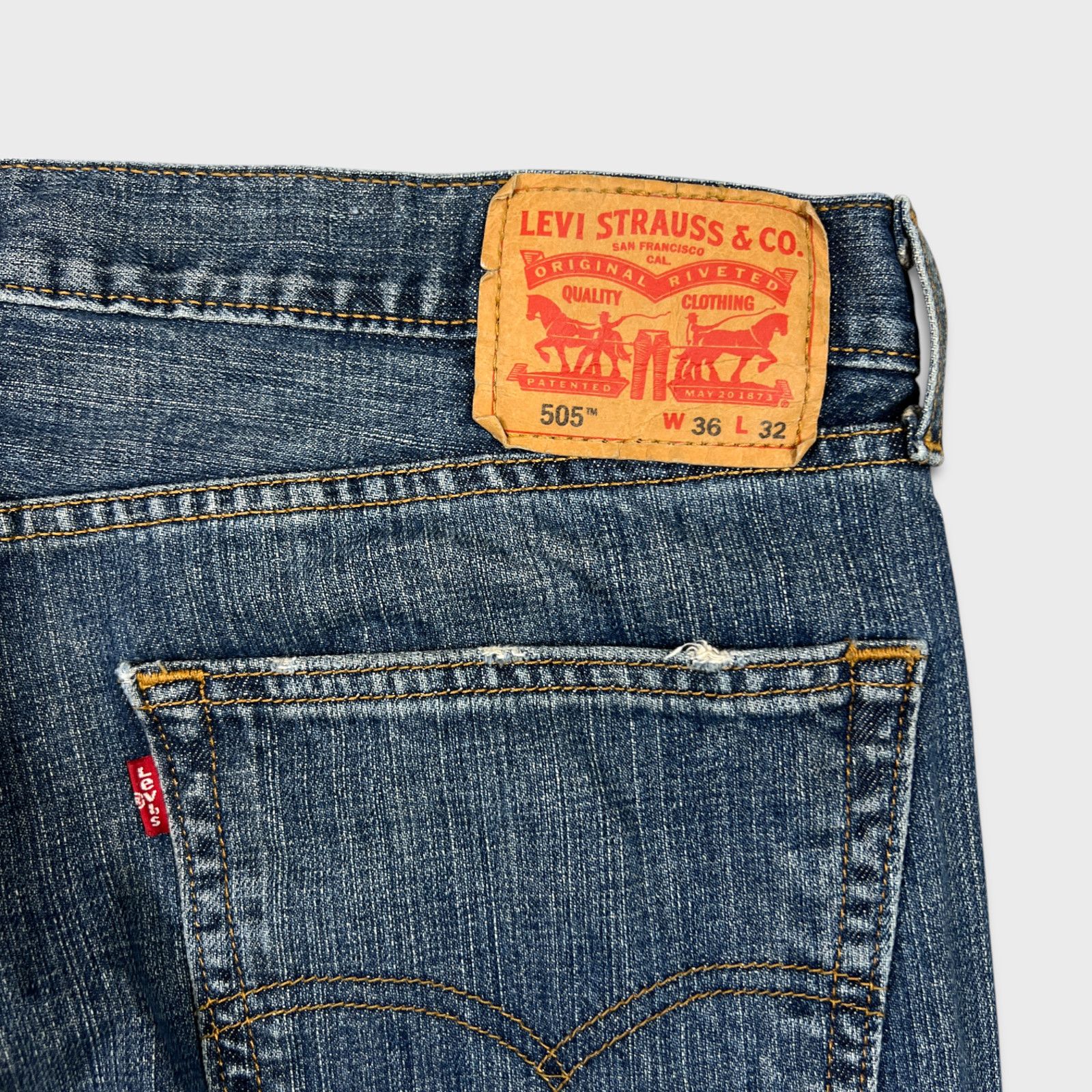 Levi's × Vintage Levi's 505 Jeans 36x32 Regular Fit Straight Leg Denim Pants Size US 36 / EU 52 - 7 Thumbnail