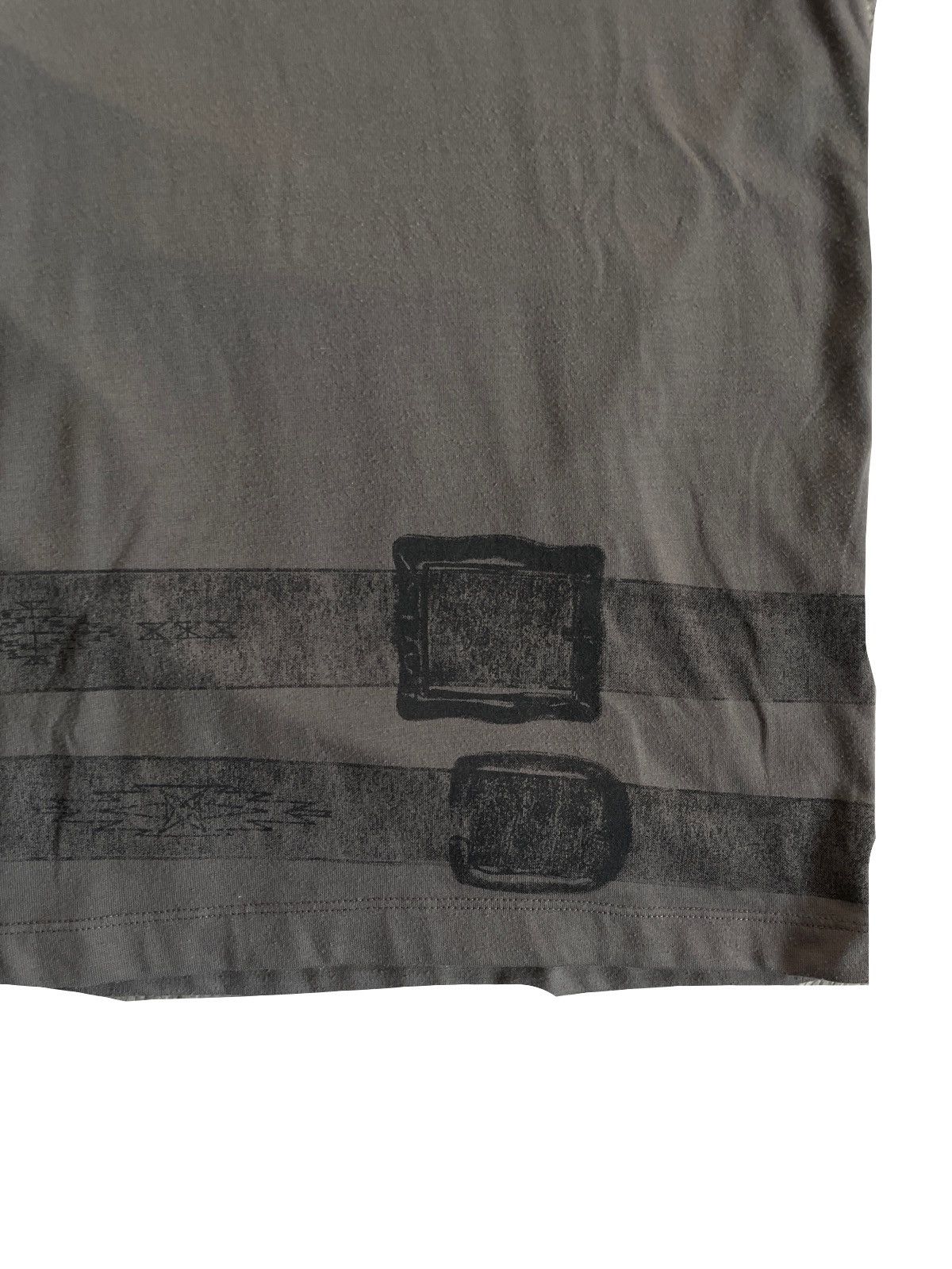 If Six Was Nine 2000s HIDEAWAYS Japanese archive Vkei Gothic Emblem Tee Size US S / EU 44-46 / 1 - 6 Thumbnail
