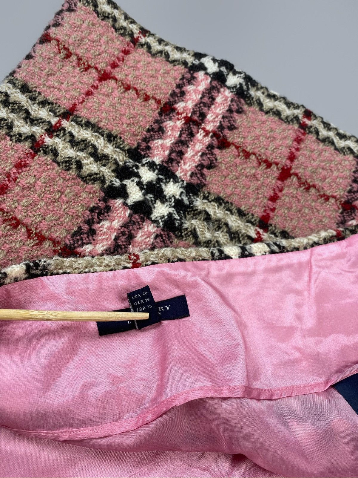 Burberry Vintage Burberry London Nova Check Tweed Skirt UK 8 US 6 Size 27" / US 4 / IT 40 - 10 Thumbnail