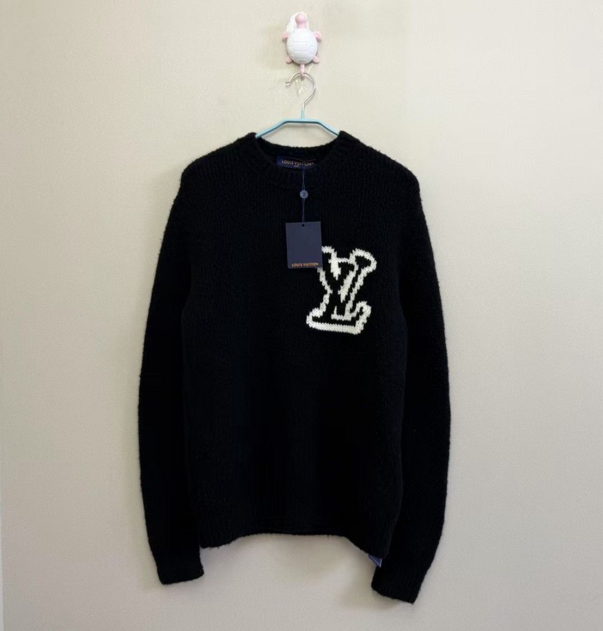 Louis Vuitton Louis Vuitton Navy blue knitted LOGO teddy sweater