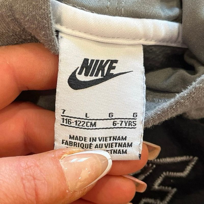 Nike Nike Boys Pullover Hoodie Logo Embroidered Black Gray Size L Size US L / EU 52-54 / 3 - 4 Thumbnail
