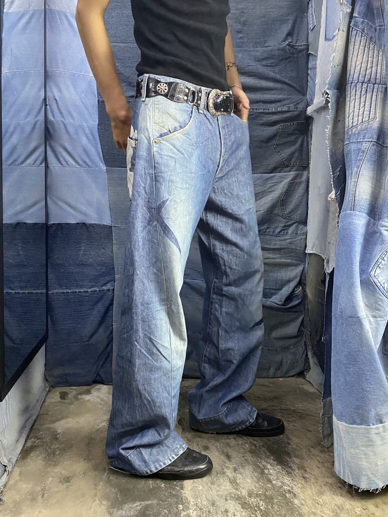 Levi's vintage levis engineered star back painted distressed Size US 30 / EU 46 - 4 Thumbnail