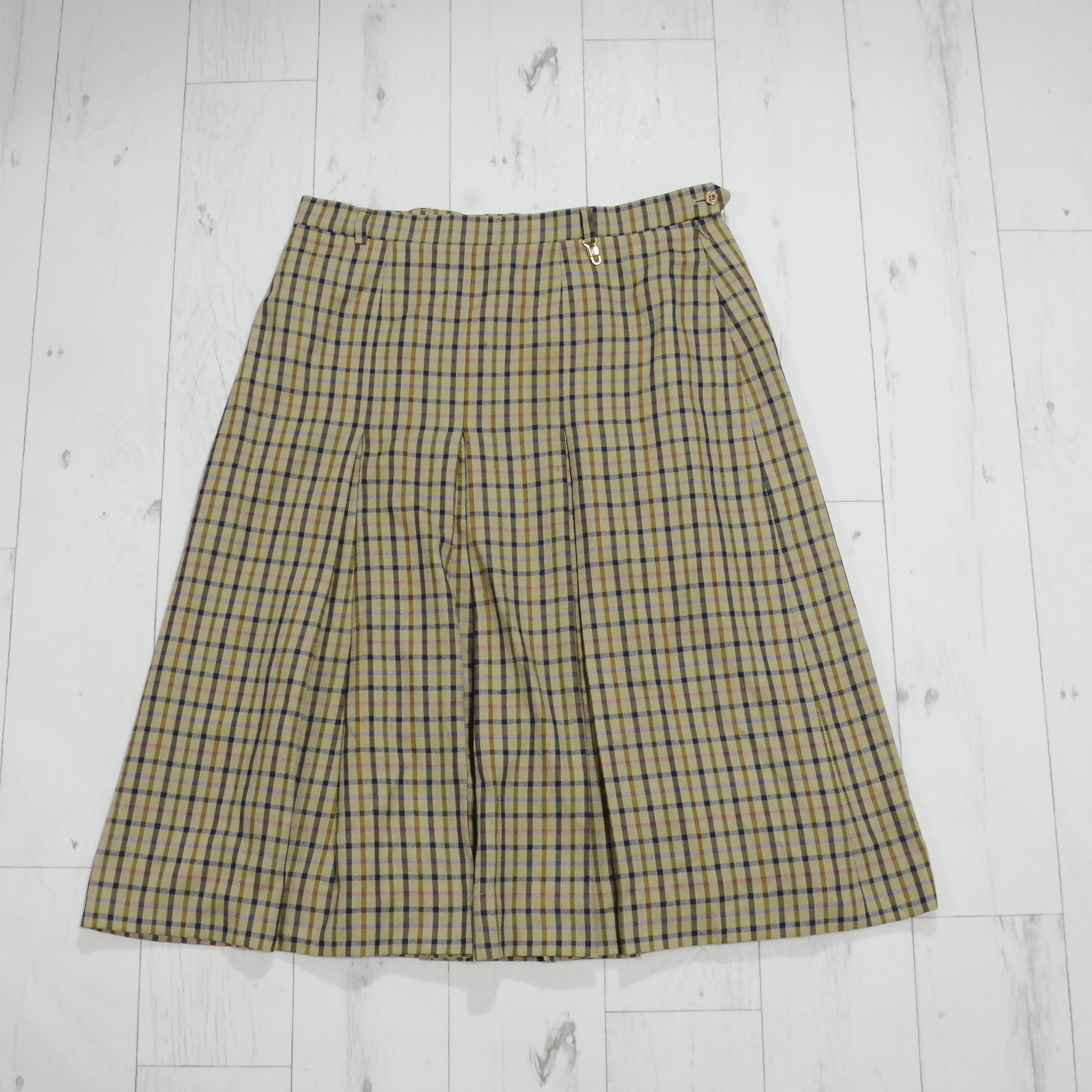 DAKS × Vintage Vintage Luxury DAKS London Checked Skirts for Women Size 30" / US 8 / IT 44 - 1 Thumbnail