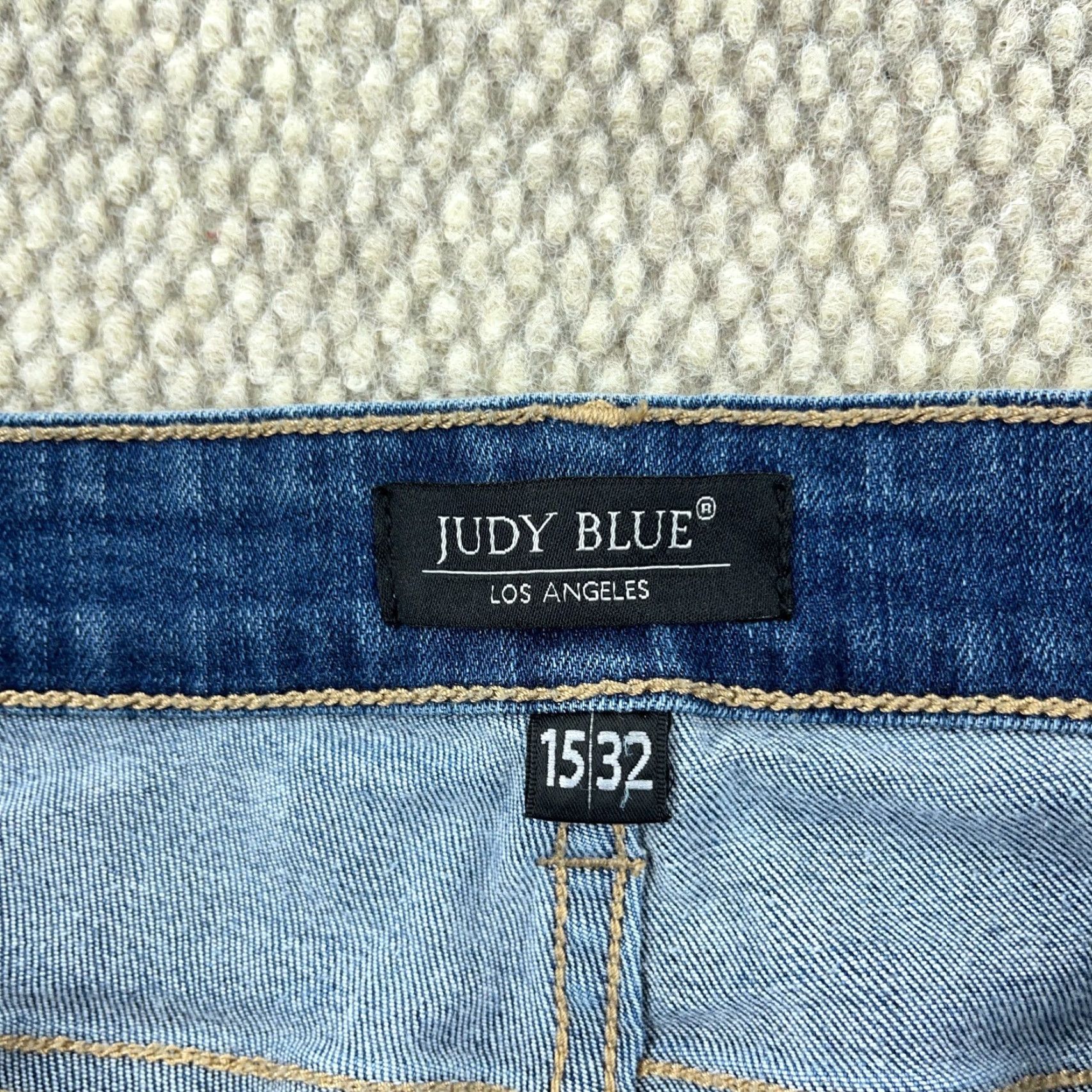 Vintage Judy Blue Jeans Women Skinny Fit 15 32 Medium Wash Blue Stretch Distressed Pockets Button Fly Zipper Jeans Size 36" / US 14 / IT 50 - 5 Thumbnail