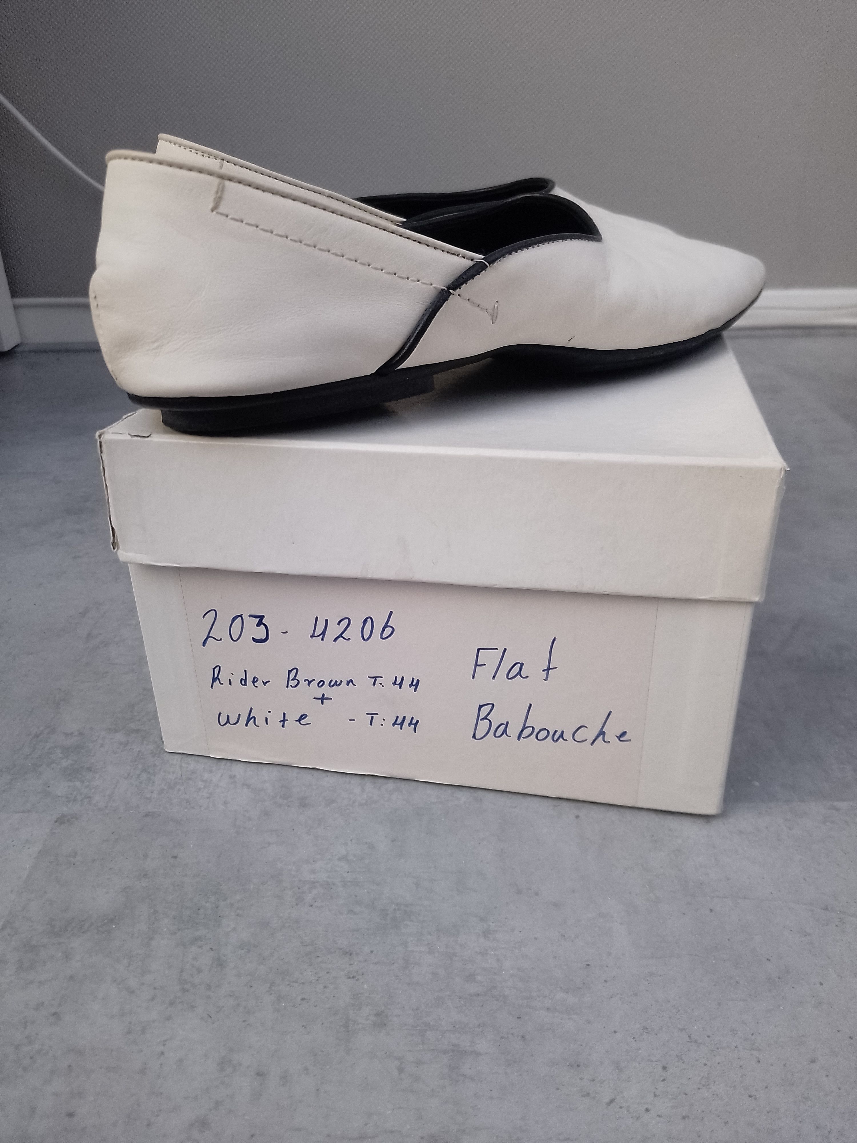 Haider Ackermann SS20 White Leather Babouche Loafer Size US 11 / EU 44 - 2 Thumbnail