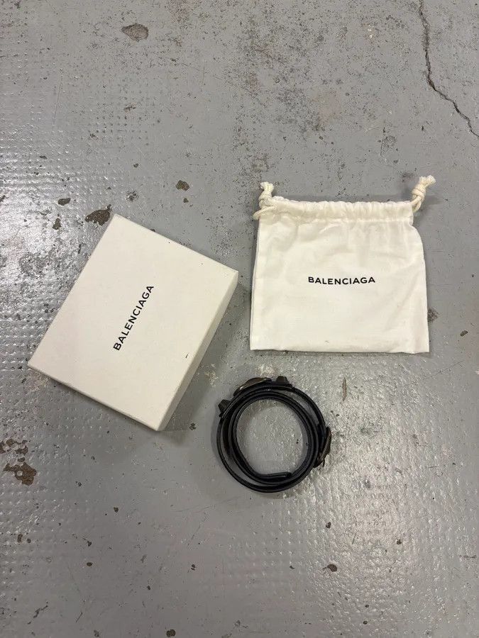 Balenciaga 2010s Balenciaga Navy Leather Studded Arena Bracelet Size ONE SIZE - 4 Thumbnail