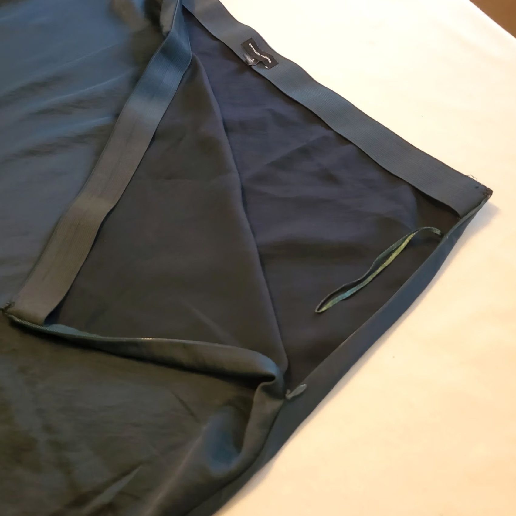 Vintage Universal Standard Womens Green Satin Midi Skirt Large Evening Date Size 36" / US 14 / IT 50 - 5 Thumbnail