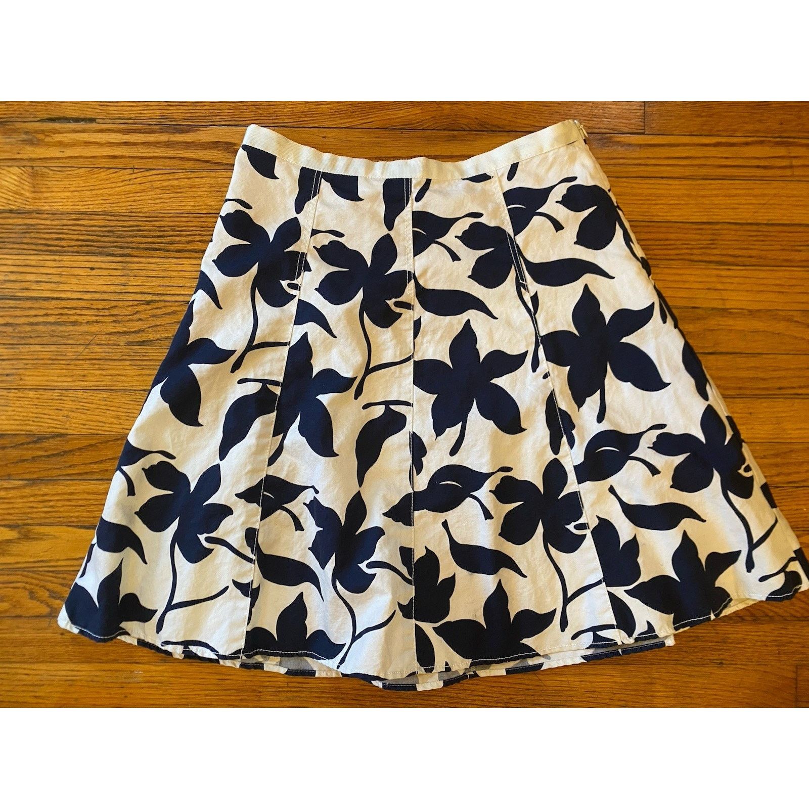 Banana Republic BANANA REPUBLIC Navy Flare Skirt Cotten Linen Blend Women 8 Size 30" / US 8 / IT 44 - 1 Thumbnail