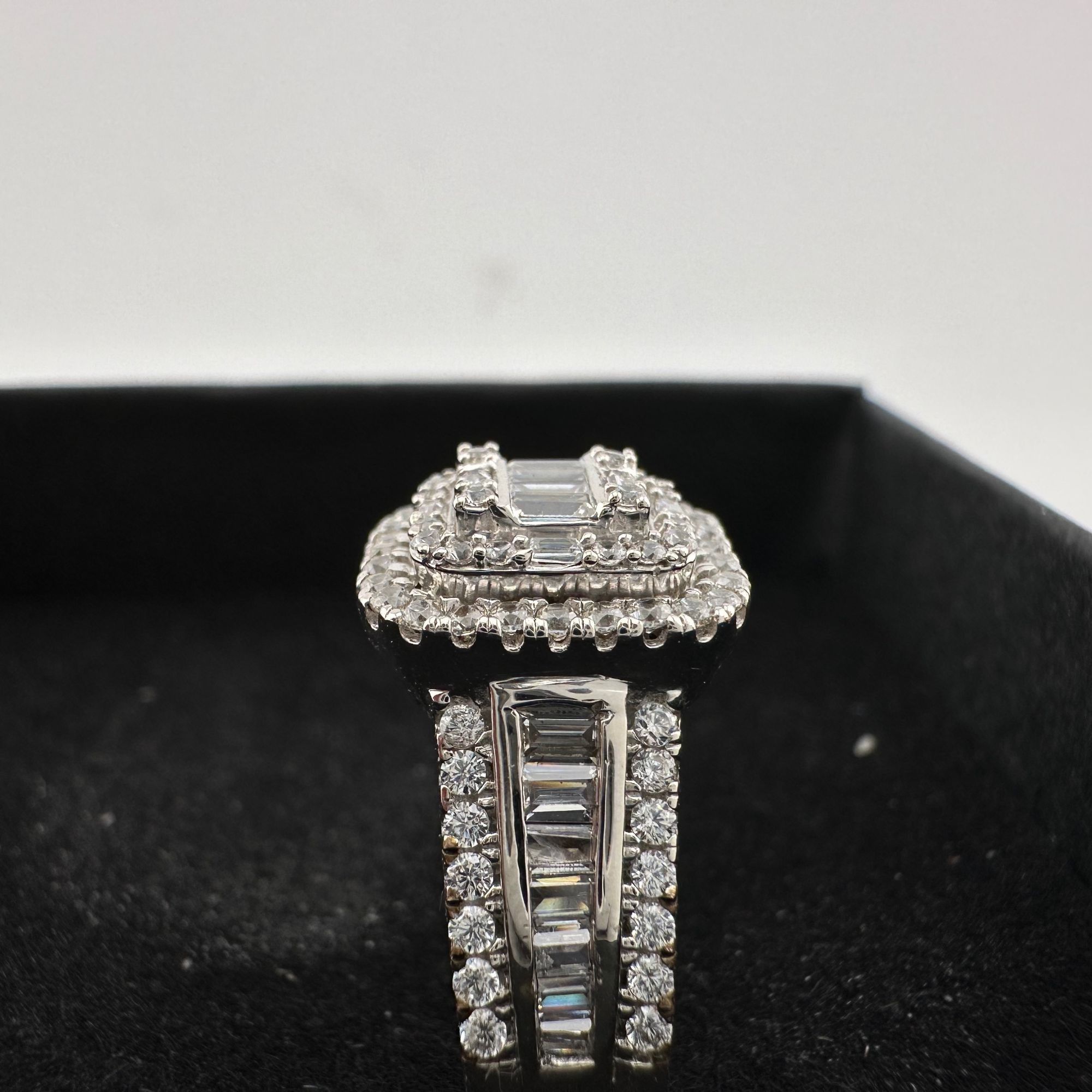 Other Elegant 2 Carat Lab Created White Topaz Ring Size 7 Size ONE SIZE - 13 Thumbnail