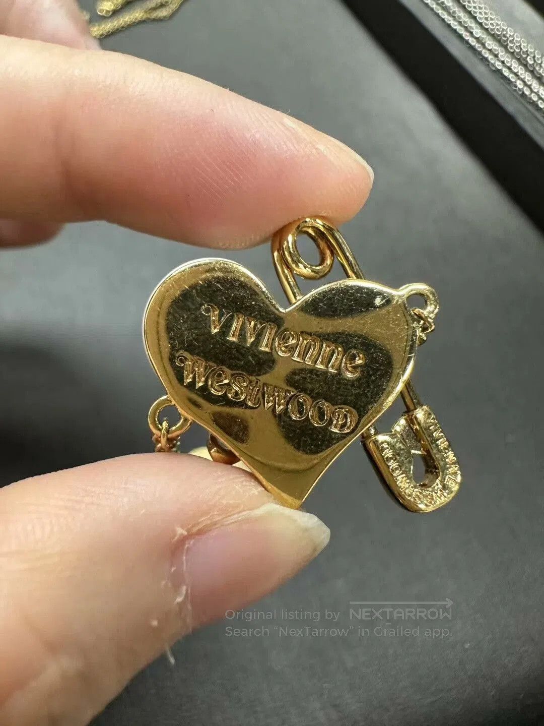 Vivienne Westwood Vivienne Westwood Heart Brooch Pearl Bracelet. Size ONE SIZE - 6 Thumbnail