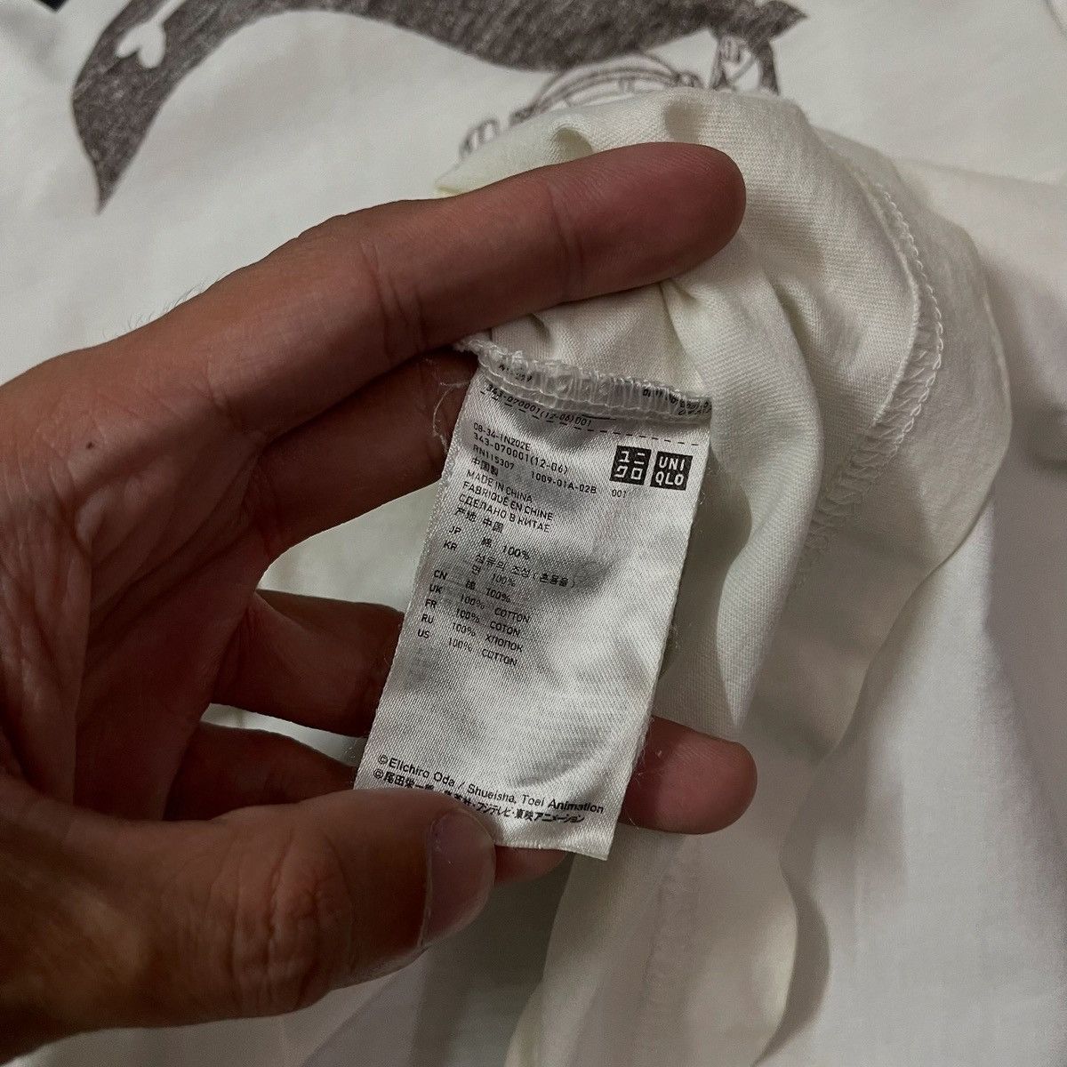 Uniqlo Uniqlo x One Piece Shirt Size US M / EU 48-50 / 2 - 6 Thumbnail
