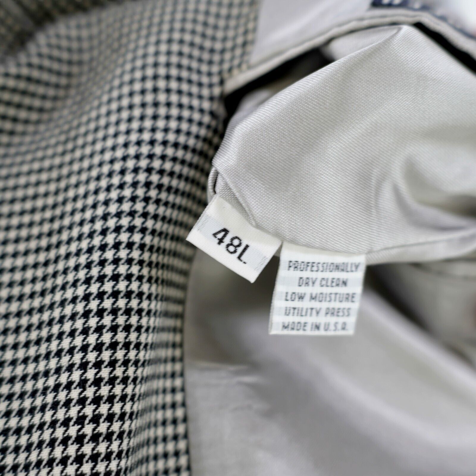 Austin Reed Austin Reed 46L Wool Cream Black Herringbone Sport Coat 3 Bu Size 46L - 9 Thumbnail