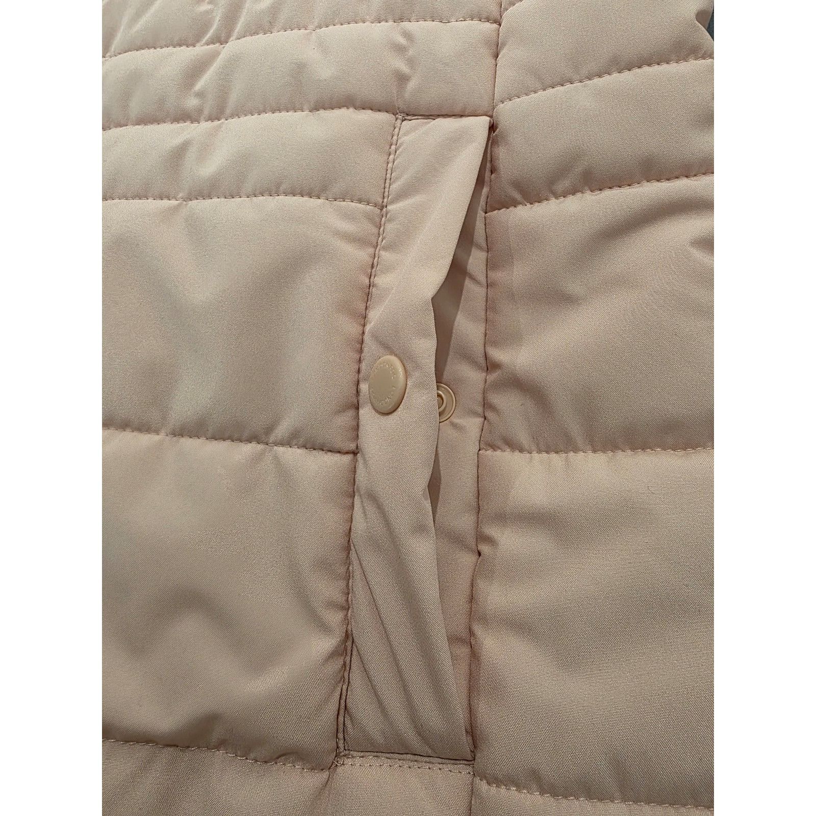 London Fog Excellent Condition London Fog Womens Medium Faux Fur Hooded Size M / US 6-8 / IT 42-44 - 5 Thumbnail