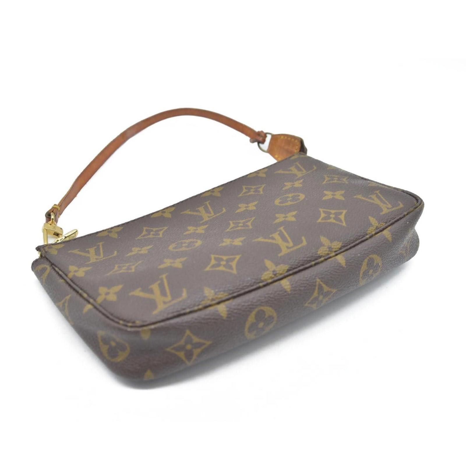 Louis Vuitton Louis Vuitton Monogram Pochette Accessories AR0936 Size ONE SIZE - 9 Thumbnail