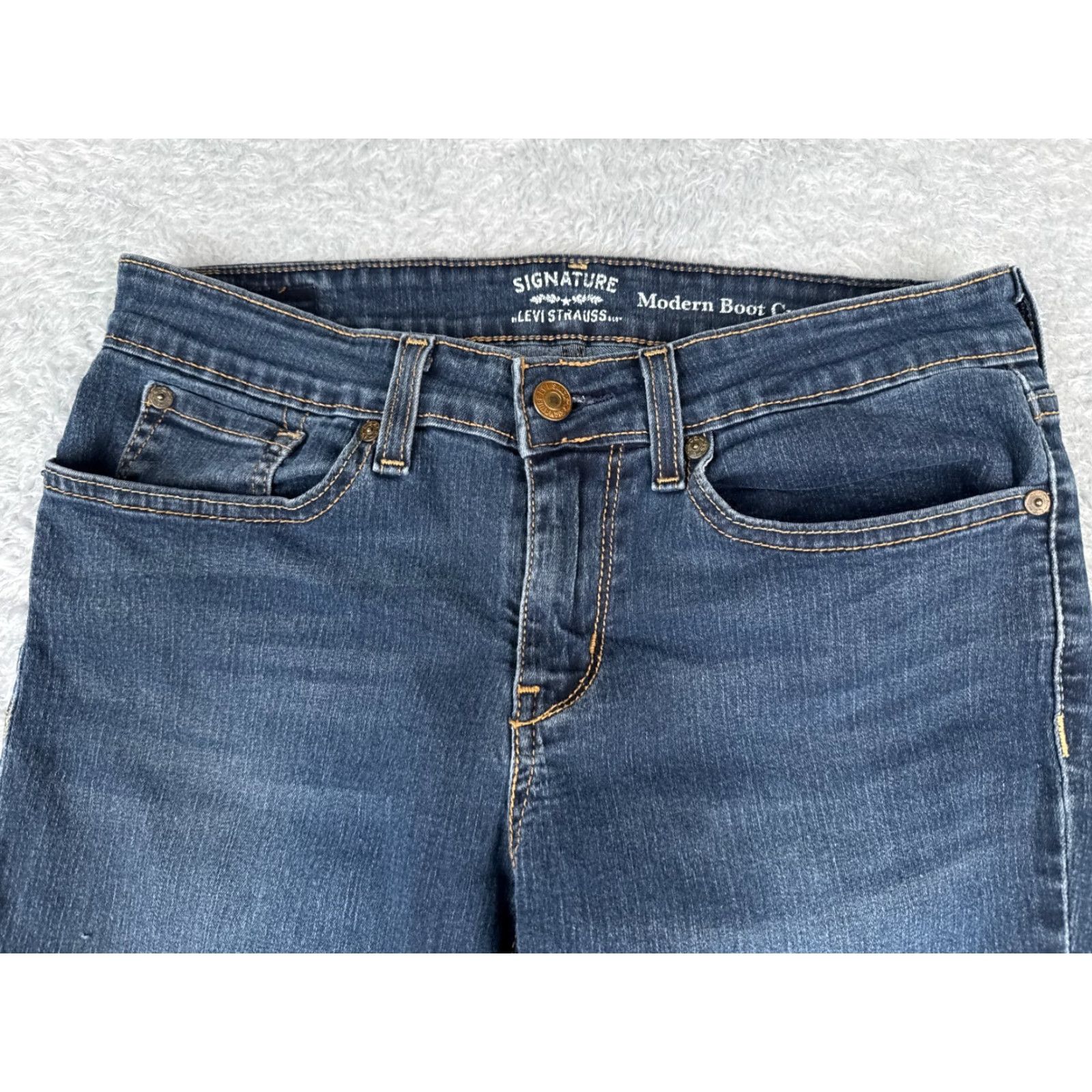 Levi's Levis Jeans Womens 6 Blue Denim Boot Cut Modern Cotton Blend Dark Retro 28x27 Womens Size 28" / US 6 / IT 42 - 4 Thumbnail