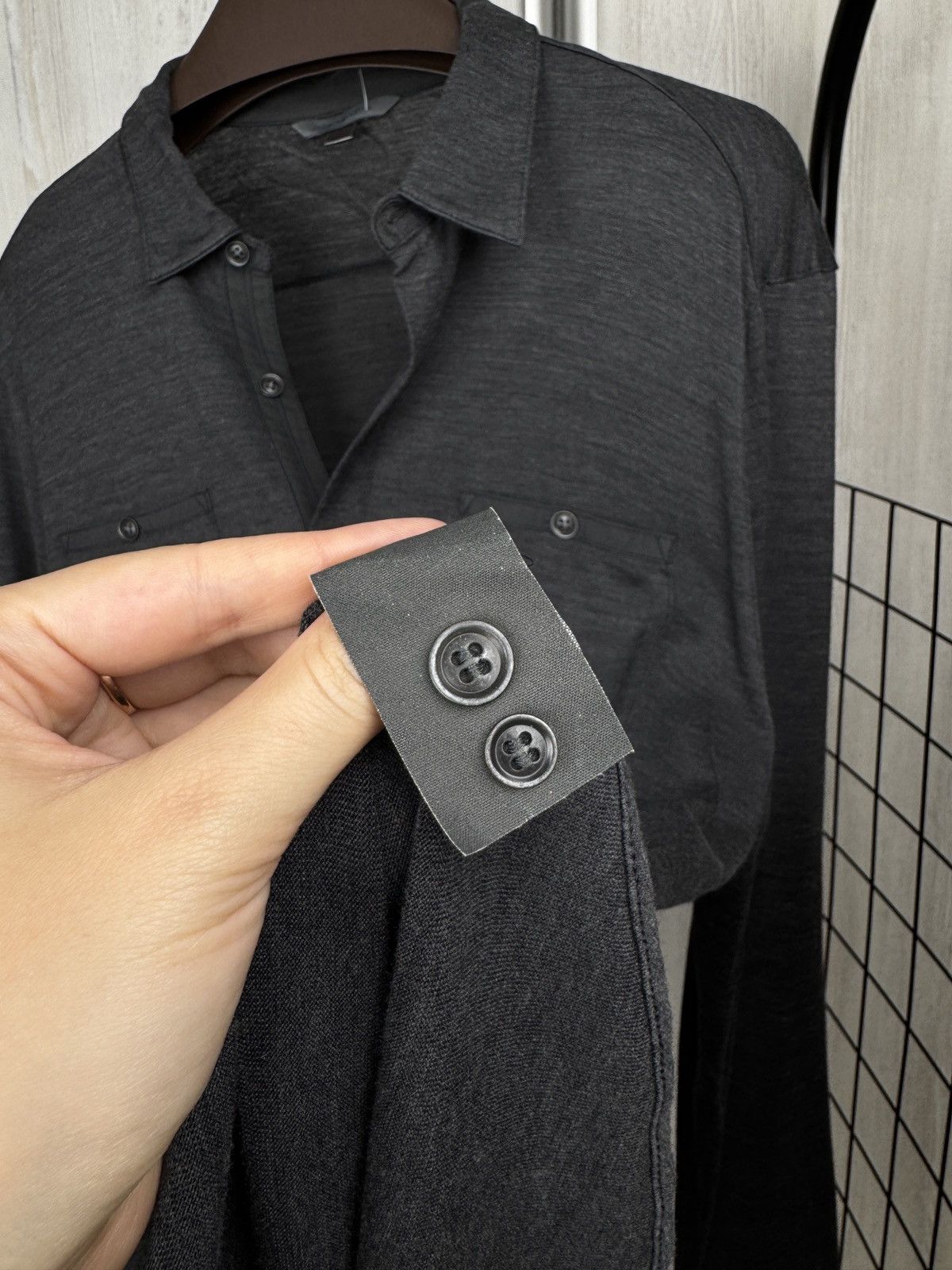 John Varvatos John Varvatos Collection Men's Grey Silk Cotton Knit Shirt Size US M / EU 48-50 / 2 - 11 Thumbnail