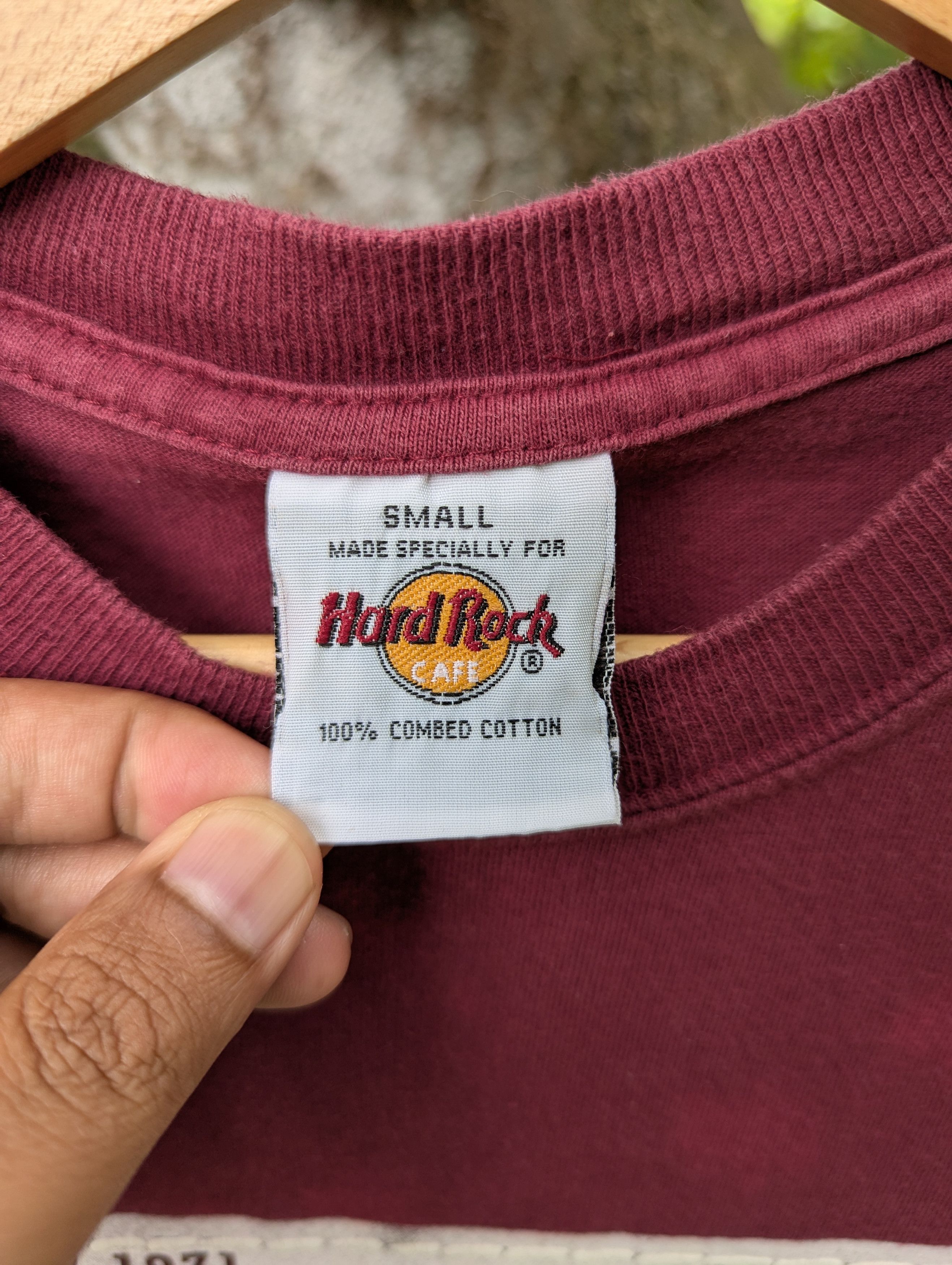 Hard Rock Cafe Distressed Hard Rock Cafe Logo London Sunfaded Tshirt Size US S / EU 44-46 / 1 - 2 Thumbnail