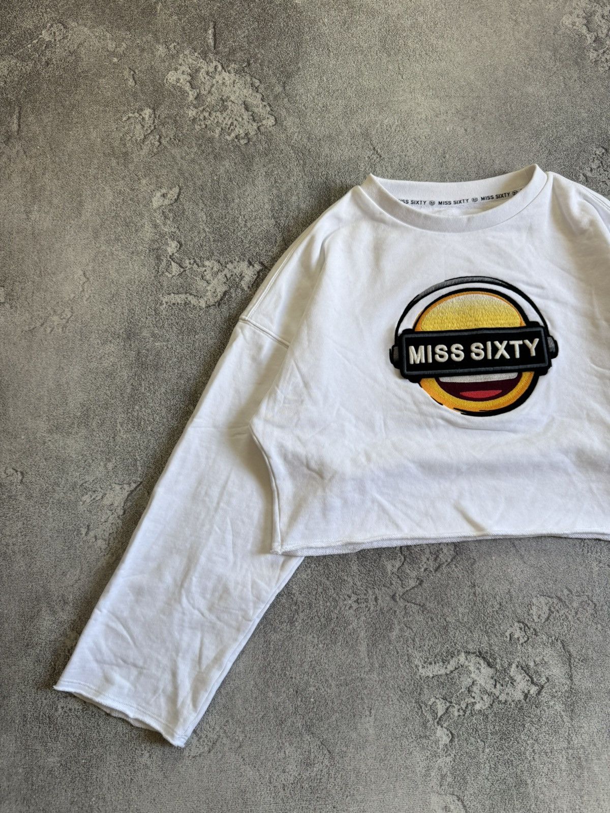 Miss Sixty Miss Sixty big logo smile emoji sweatshirts crop jumper top Size XS / US 0-2 / IT 36-38 - 8 Thumbnail