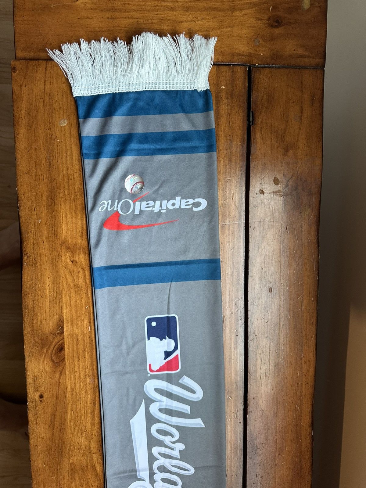 MLB World Series 2025 Scarf Capital One Blue Jays Dodgers Size ONE SIZE - 2 Thumbnail