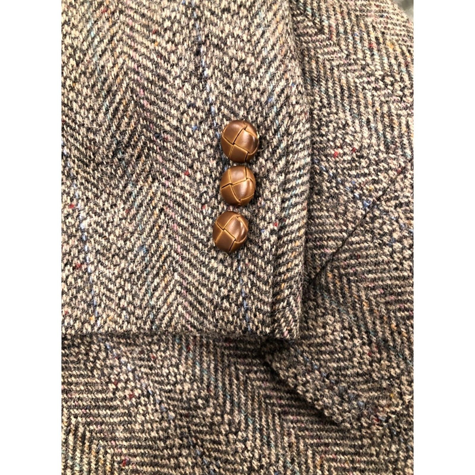 Vintage VINTAGE PalmBeach Sport Coat Jacket Brown & Gray Herringbone Wool Tweed 44 Chest 30 L Long Notch Lapel Two-Button Single-Breasted Mens Regular Classic Size US S / EU 44-46 / 1 - 5 Thumbnail