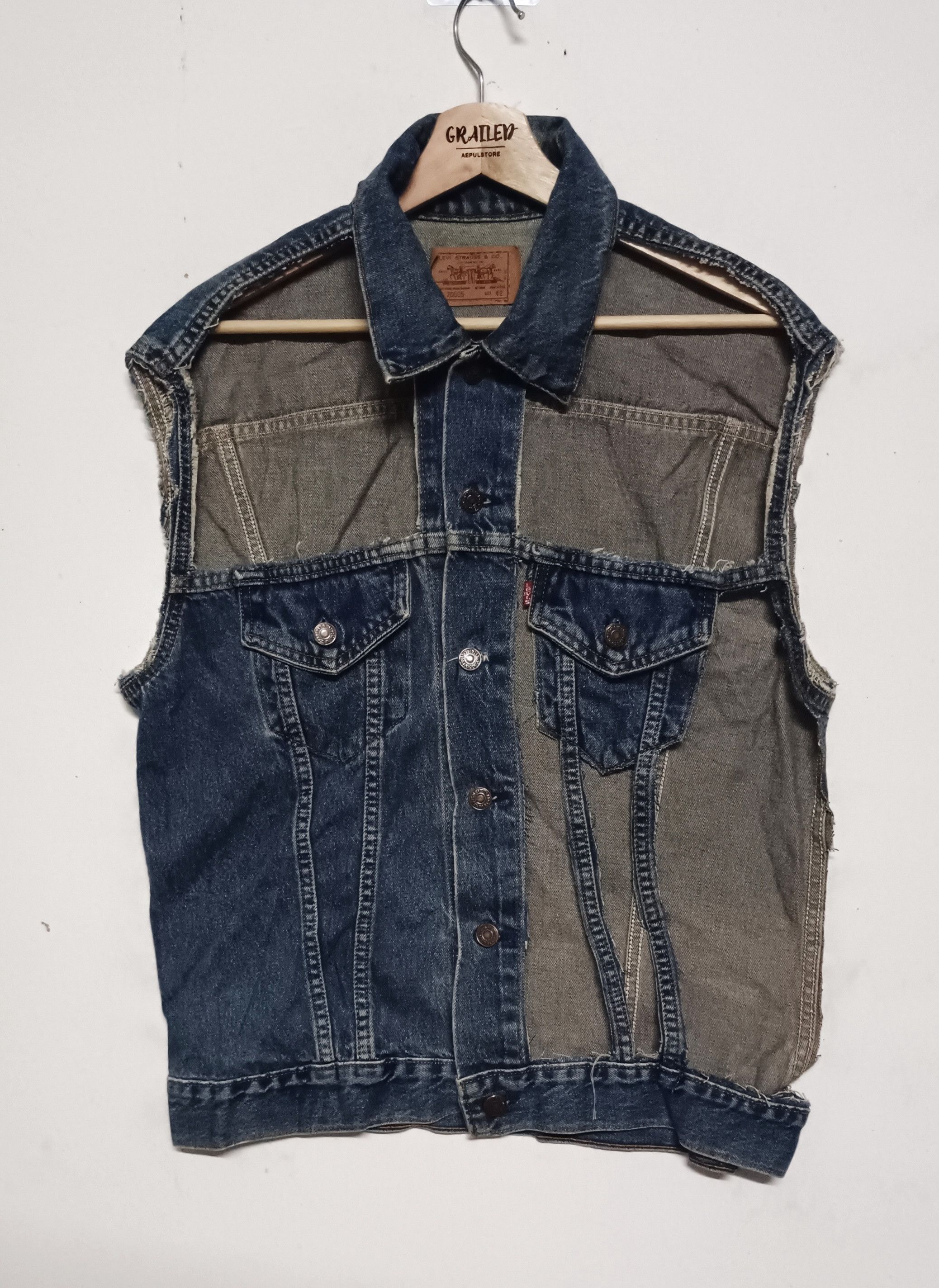 Levi's Rare Vintage Levi's Denim Jacket Button " 716" Size US M / EU 48-50 / 2 - 1 Thumbnail