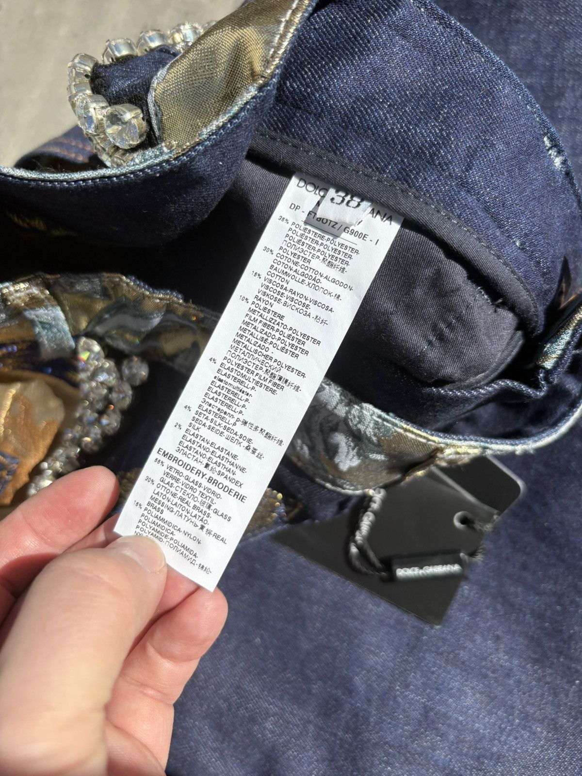 Dolce & Gabbana Dolce & Gabbana denim trousers with crystals high waisted Size 26" / US 2 / IT 38 - 12 Thumbnail