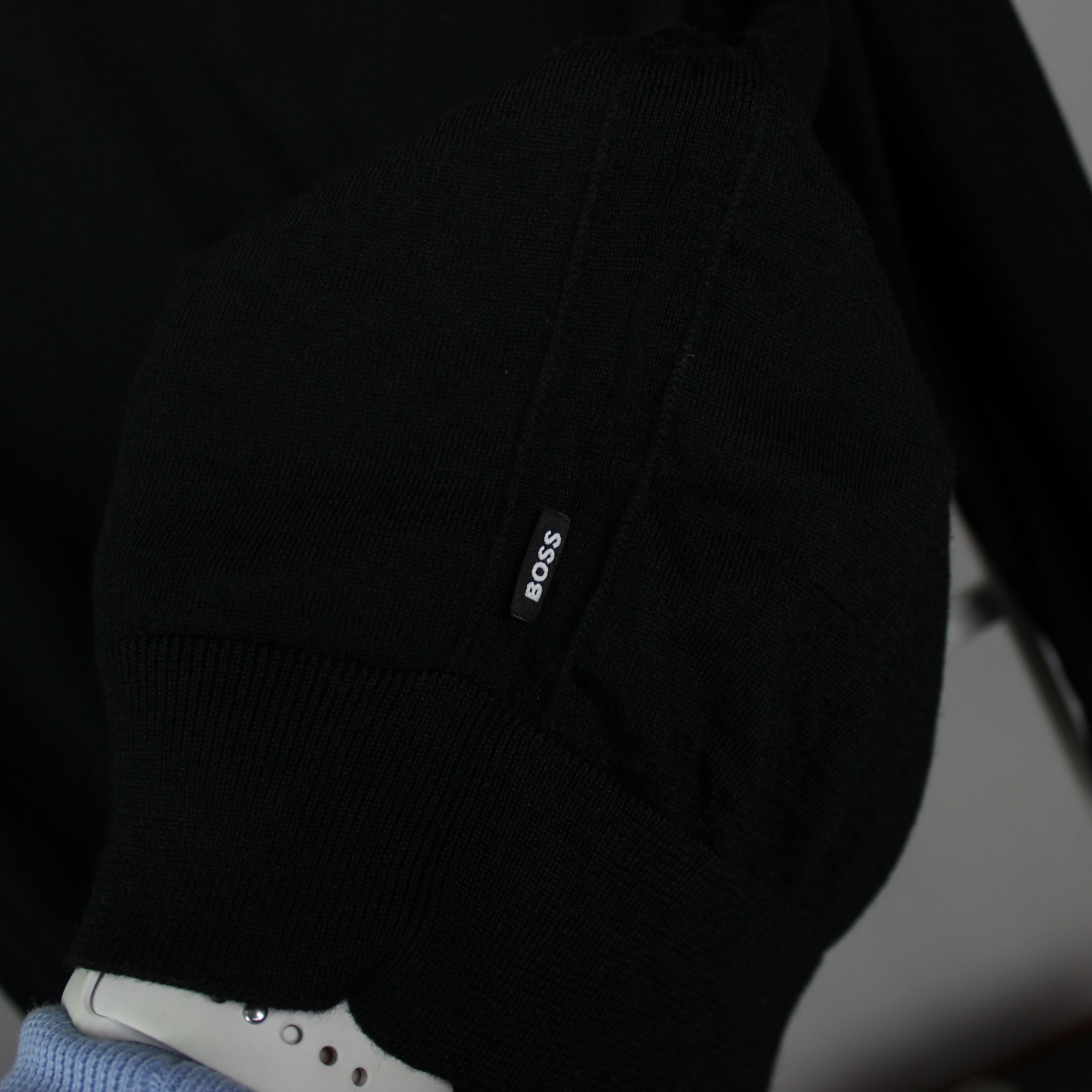Hugo Boss Hugo boss long sleeve wool men XL black Size US XL / EU 56 / 4 - 11 Thumbnail