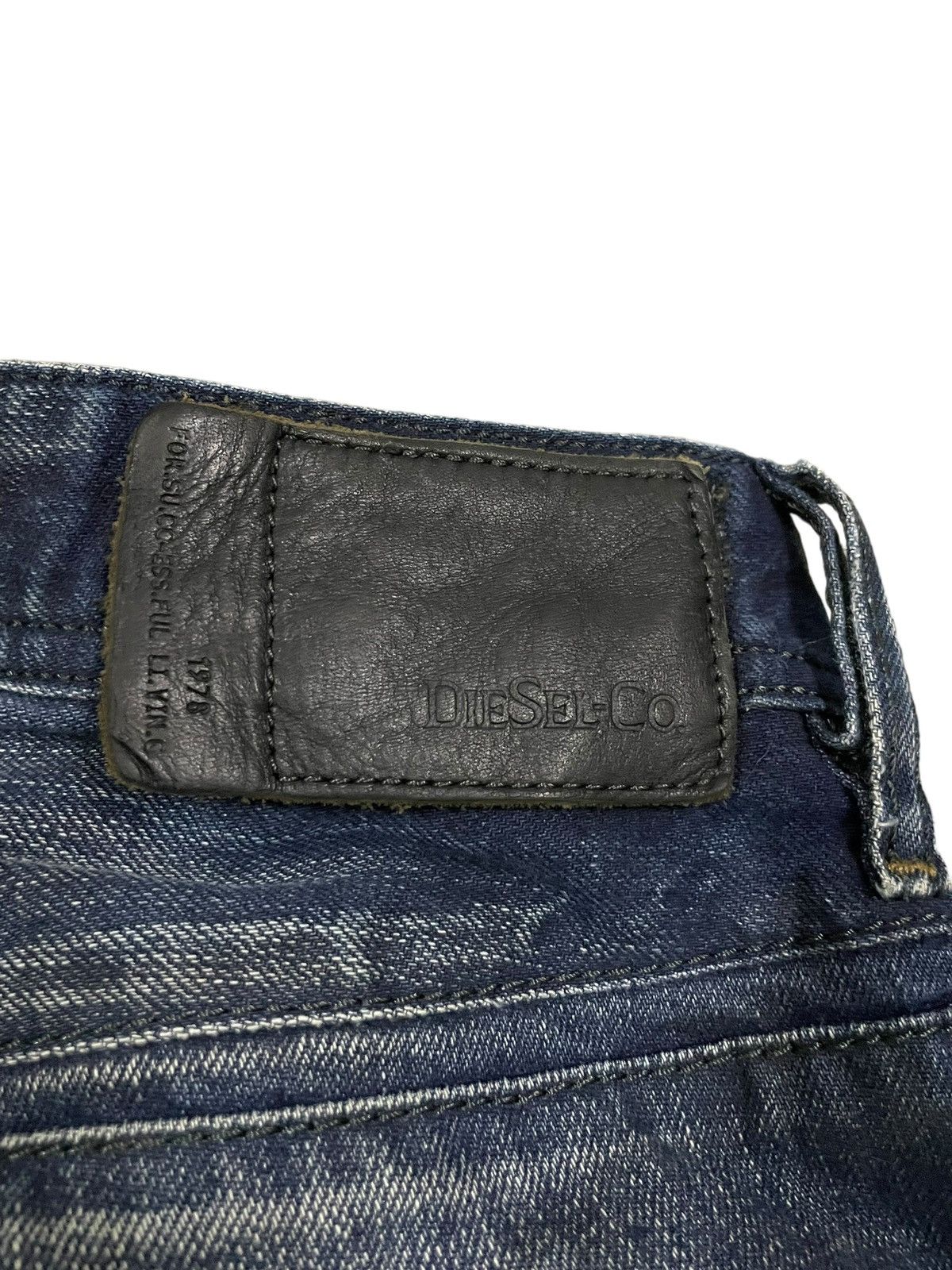 Diesel Vintage Diesel Denim Edit Blue Wash Distressed Style Jeans Size US 30 / EU 46 - 12 Thumbnail