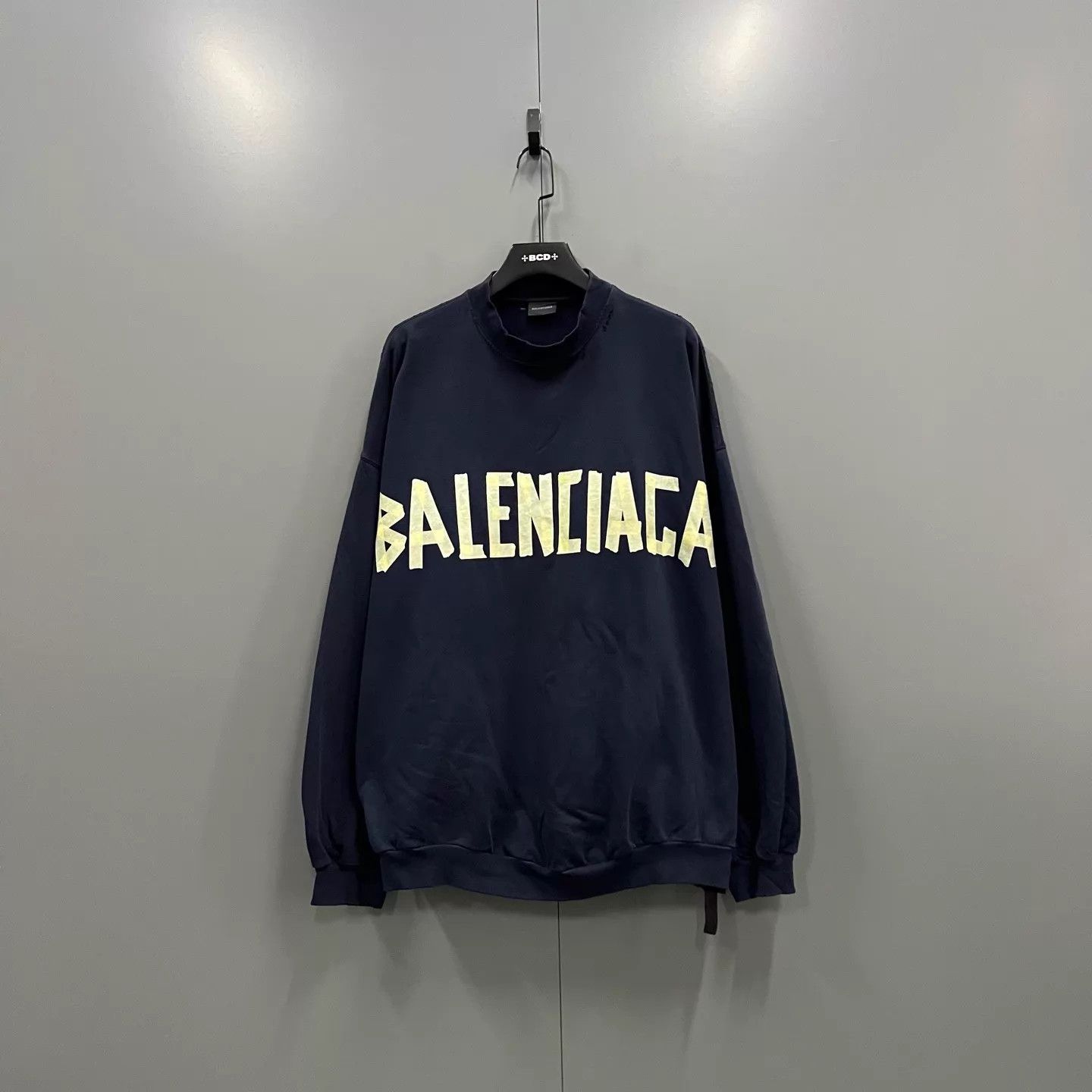 Balenciaga Balenciaga Distressed Tape Logo Crewneck Sweatshirt 3 Size US L / EU 52-54 / 3 - 1 Thumbnail