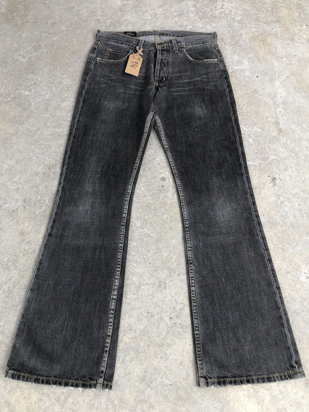 Lee Japanese Lee Flared Jeans Distressed Jeans Size US 32 / EU 48 - 1 Thumbnail