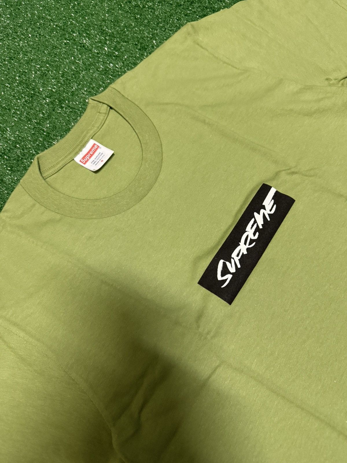 Supreme Supreme Futura Box Logo Tee Size US S / EU 44-46 / 1 - 3 Thumbnail