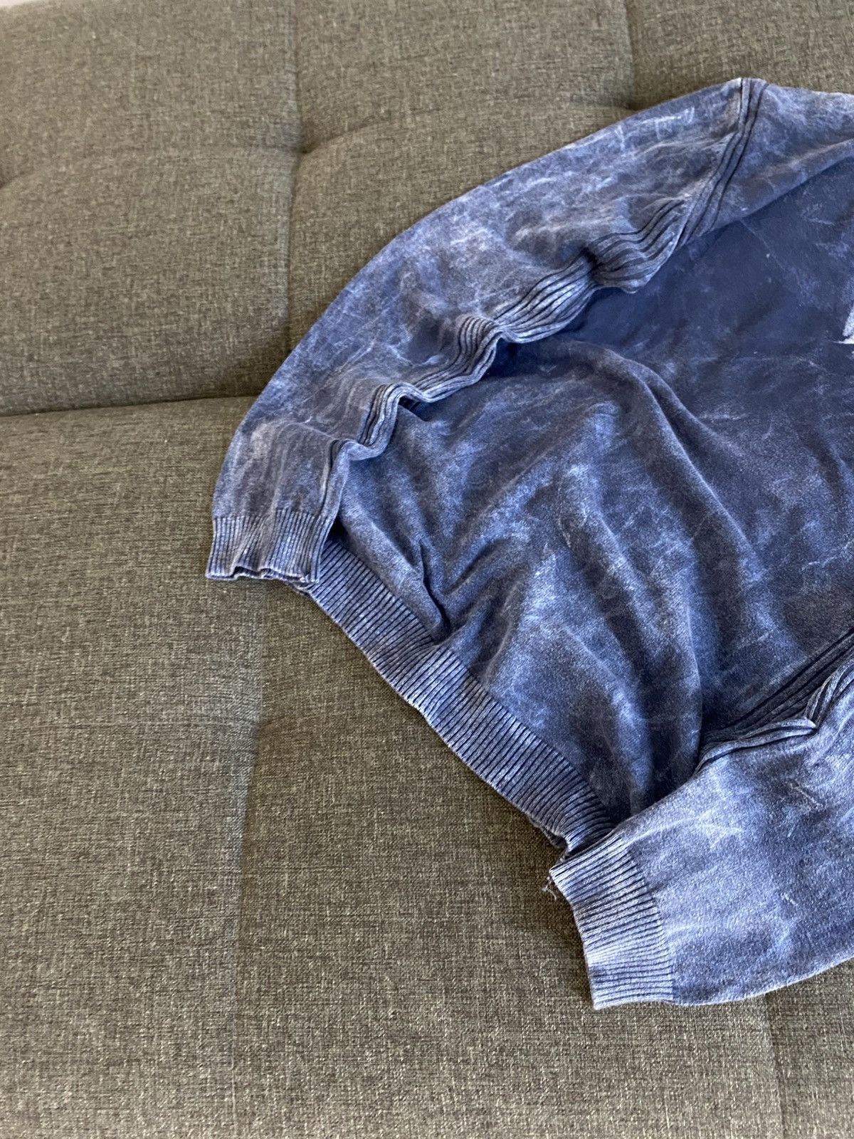 Armani Vintage Armani Sweater Faded Washed Slim Japanese Avant Gard Size US M / EU 48-50 / 2 - 6 Thumbnail