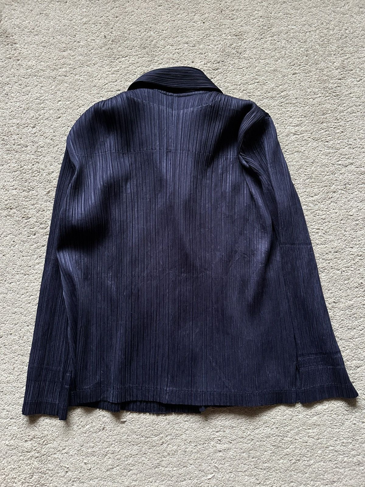 Pleats Please Issey Miyake 1990s Pleat Please Issey Miyake 4 button Shirt Size M / US 6-8 / IT 42-44 - 5 Thumbnail